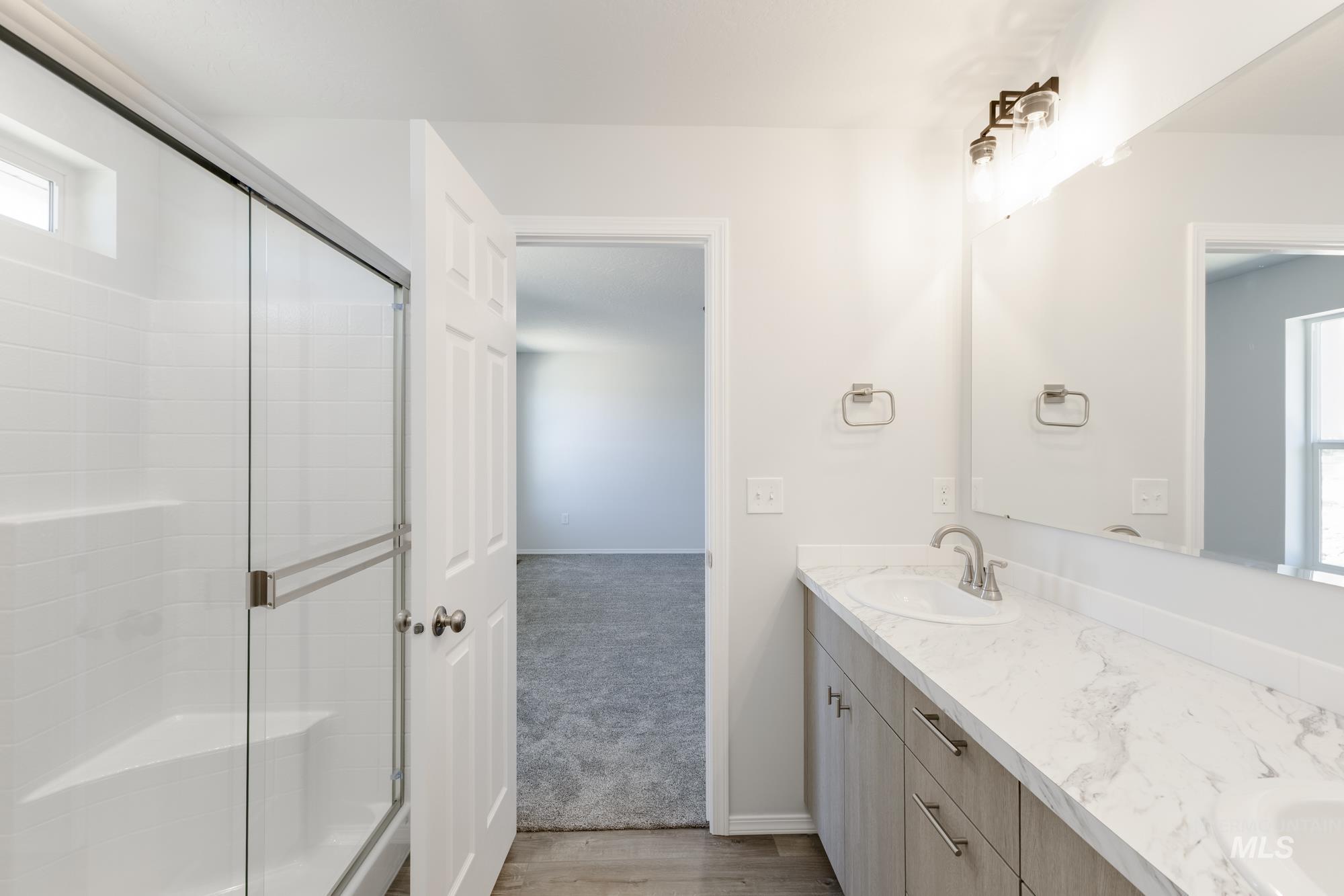 4221 Hewitt St, Caldwell, Idaho 83605, 5 Bedrooms, 3 Bathrooms, Residential For Sale, Price $449,990, 98944111