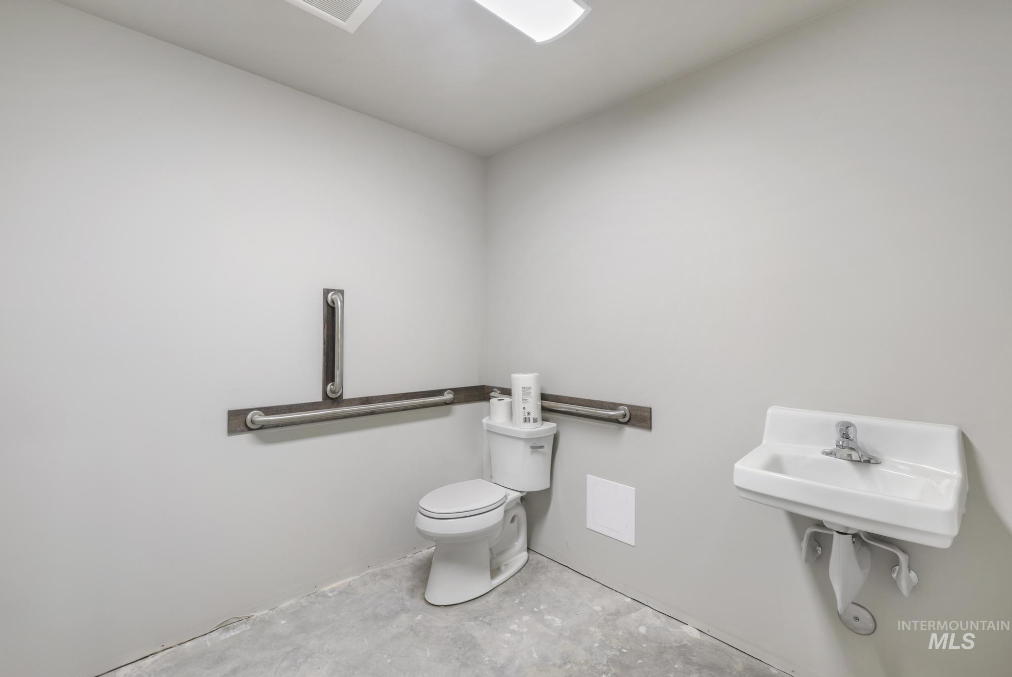 365 Valley Street, Twin Falls, Idaho 83301, Business/Commercial For Sale, Price $98,000,MLS 98944247