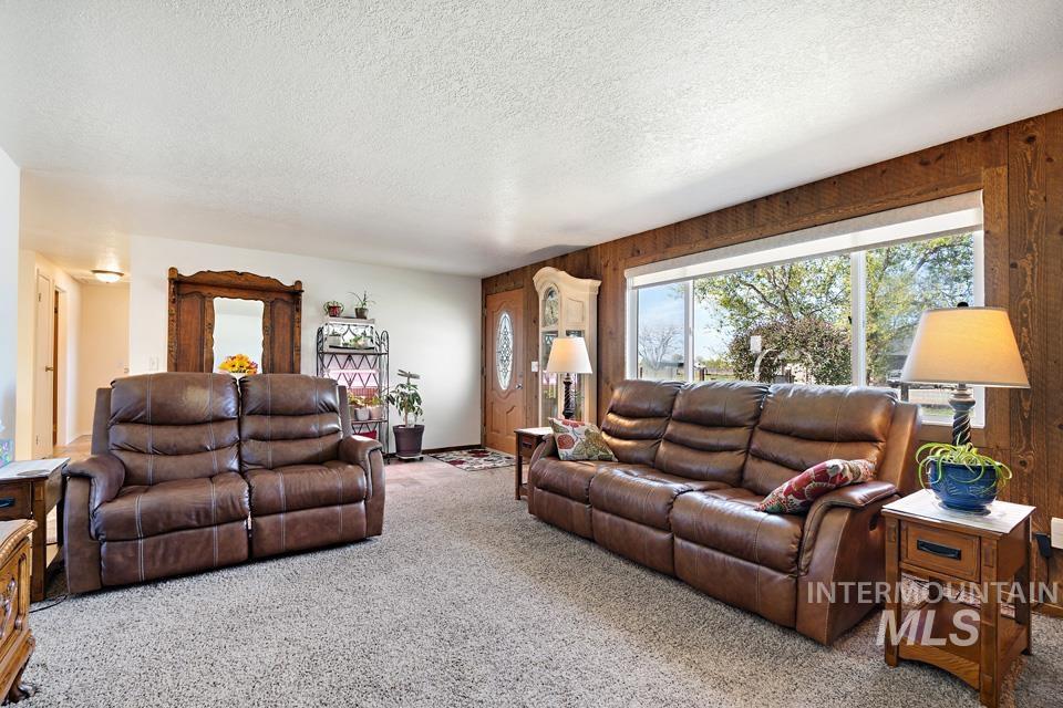 6110 Hwy 52, New Plymouth, Idaho 83655, 3 Bedrooms, 1.5 Bathrooms, Residential For Sale, Price $785,000, 98944446