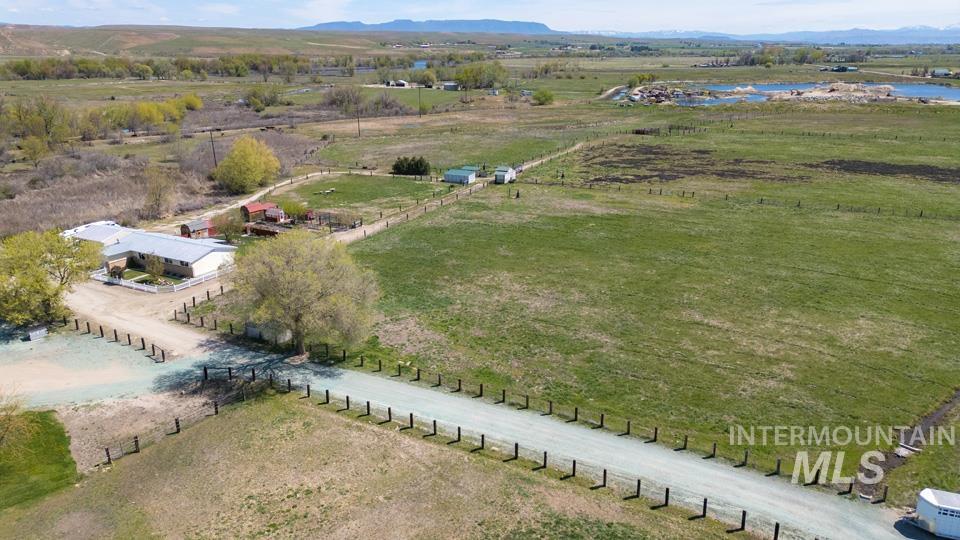 6110 Hwy 52, New Plymouth, Idaho 83655, 3 Bedrooms, 1.5 Bathrooms, Residential For Sale, Price $785,000, 98944446