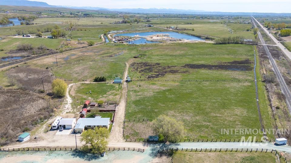 6110 Hwy 52, New Plymouth, Idaho 83655, 3 Bedrooms, 1.5 Bathrooms, Residential For Sale, Price $785,000, 98944446