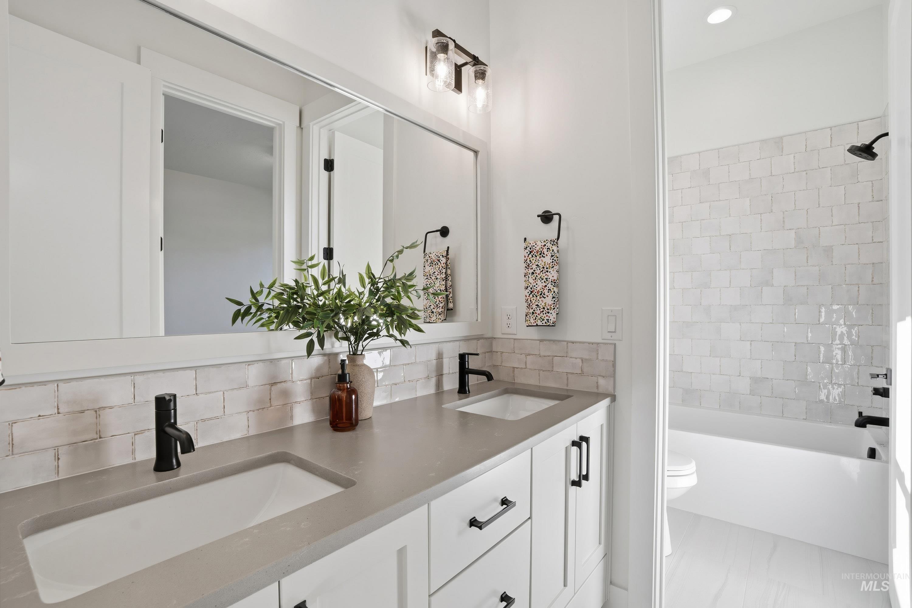 2134 N Annadale Ave, Eagle, Idaho 83616, 3 Bedrooms, 2.5 Bathrooms, Residential For Sale, Price $999,999,MLS 98944552