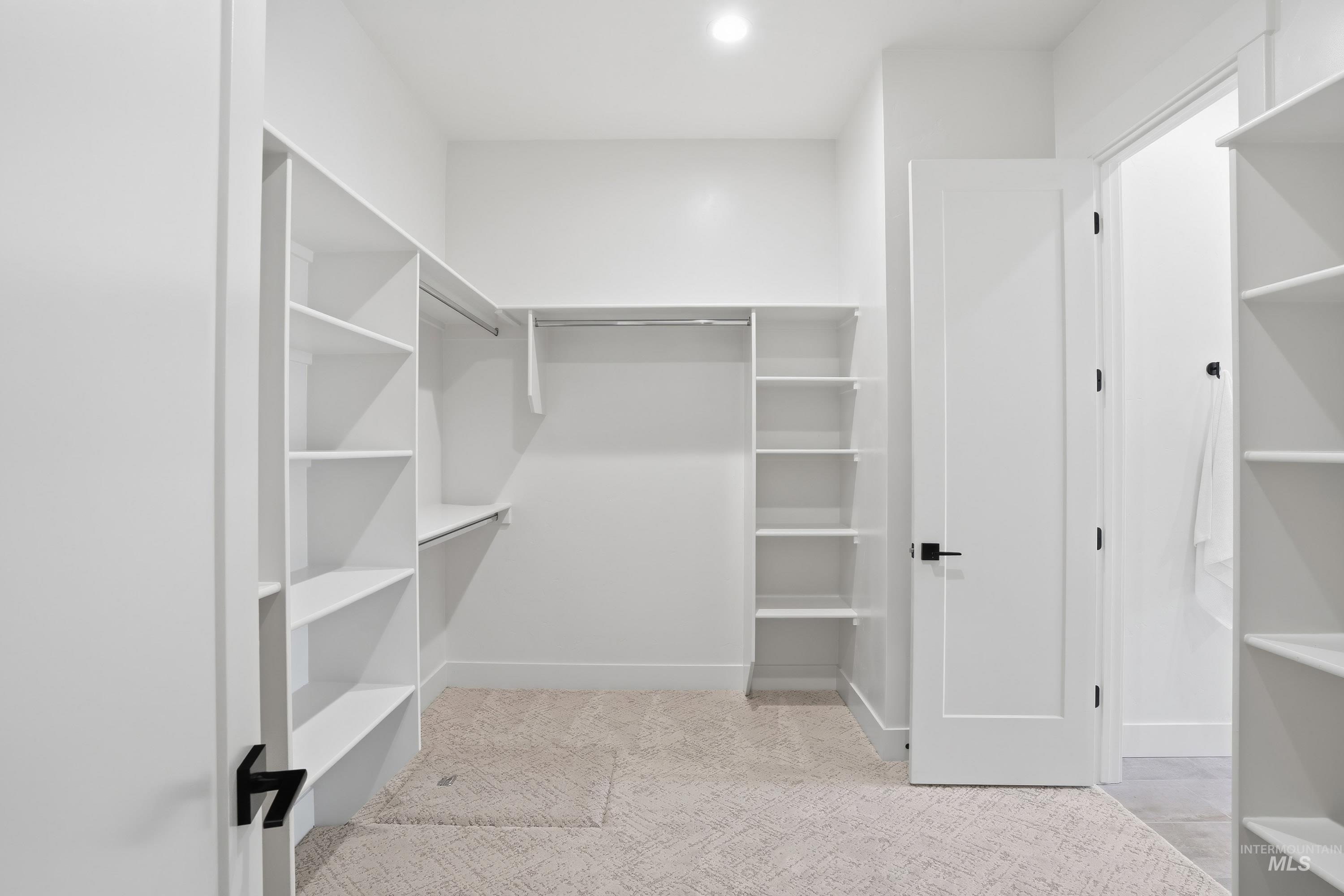 2134 N Annadale Ave, Eagle, Idaho 83616, 3 Bedrooms, 2.5 Bathrooms, Residential For Sale, Price $999,999,MLS 98944552