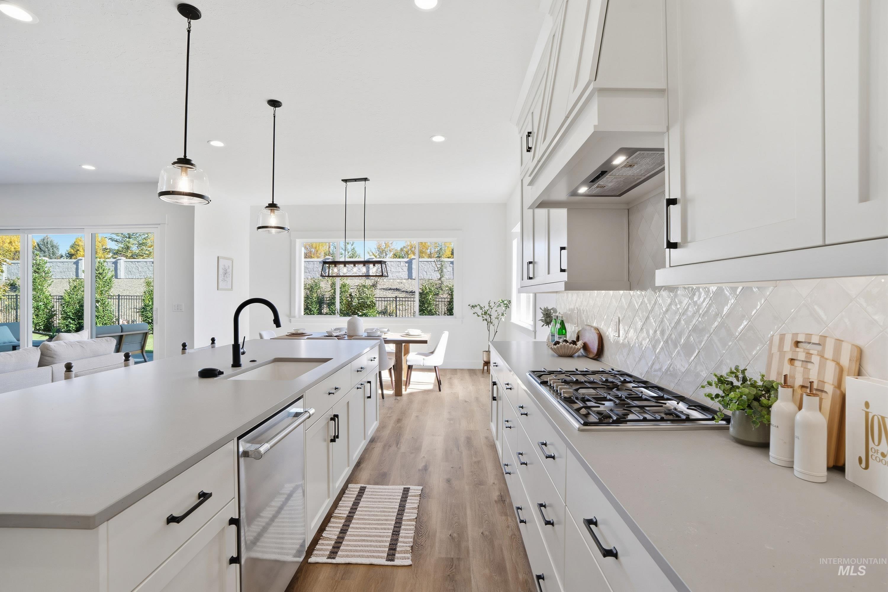 2134 N Annadale Ave, Eagle, Idaho 83616, 3 Bedrooms, 2.5 Bathrooms, Residential For Sale, Price $999,999,MLS 98944552