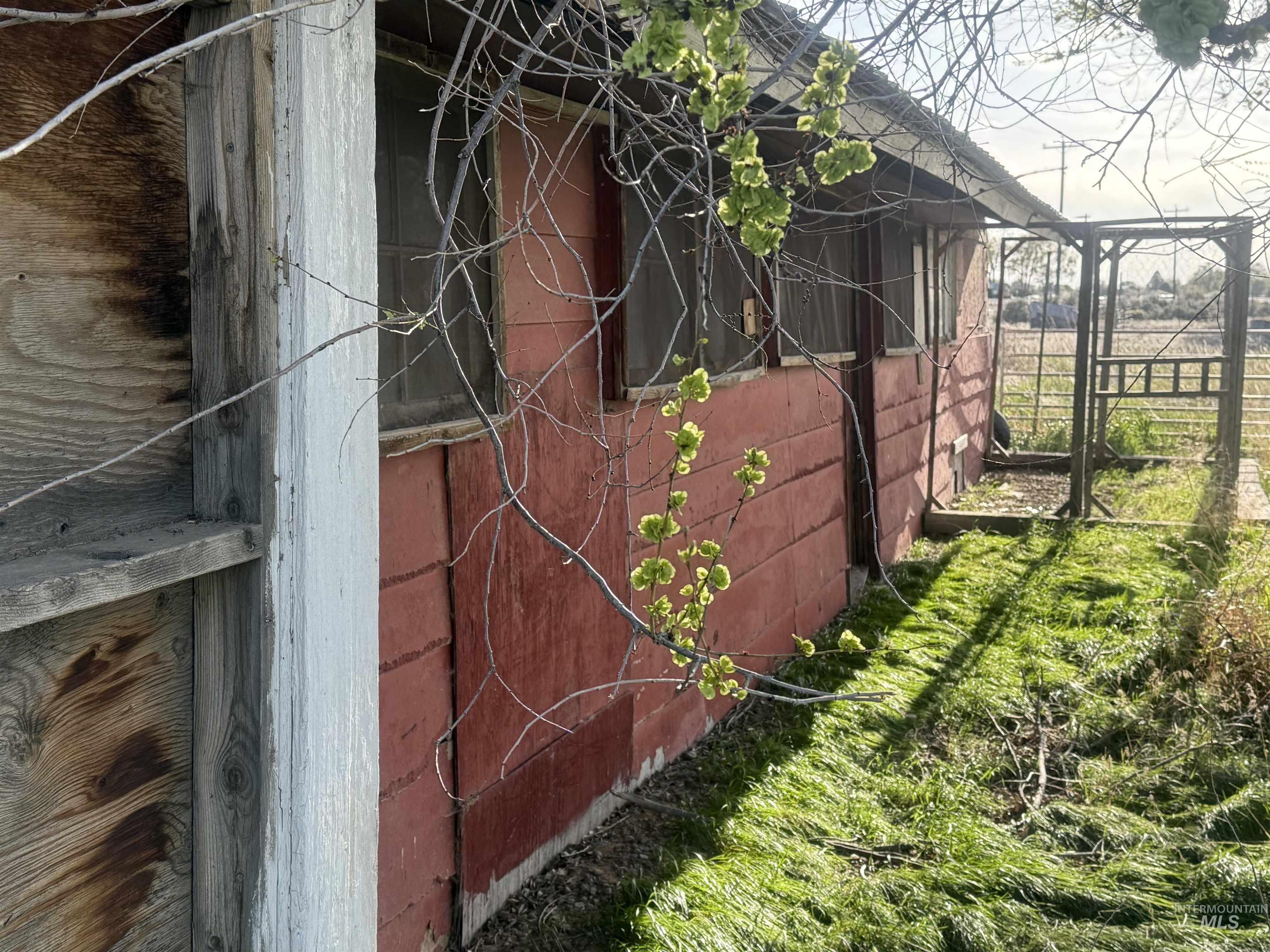 4781 Old HWY 30, Mountain Home, Idaho 83647, 3 Bedrooms, 1 Bathroom, Residential For Sale, Price $345,000,MLS 98944587