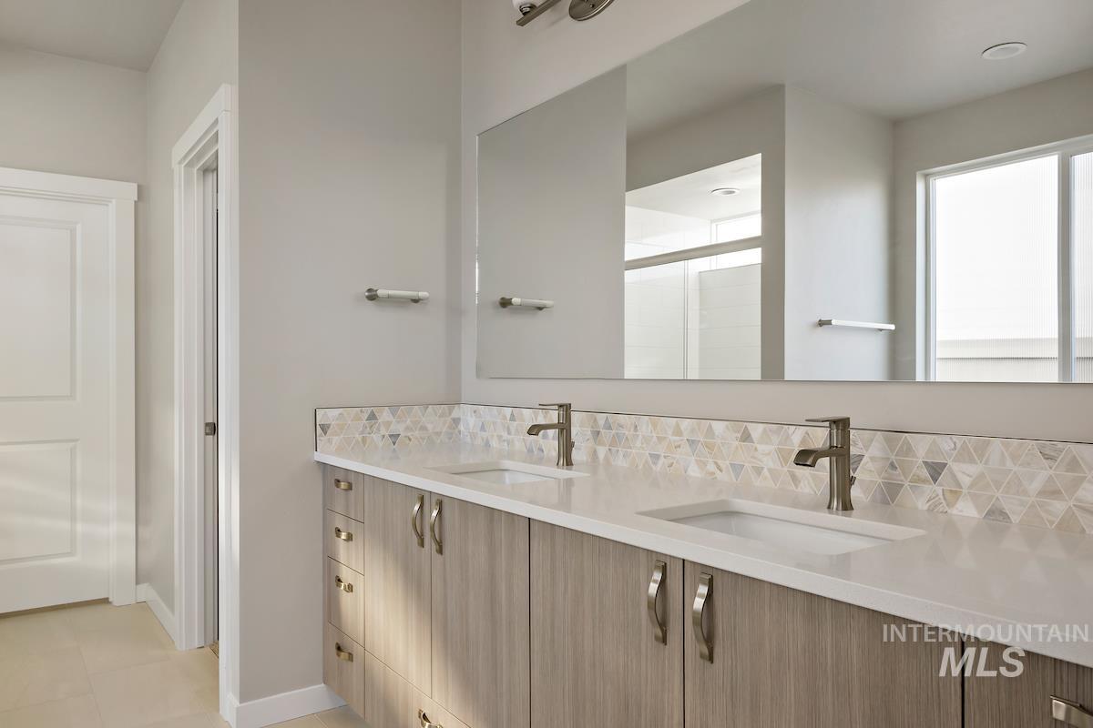 10270 Stony Oak Court, Nampa, Idaho 83687, 3 Bedrooms, 2 Bathrooms, Residential For Sale, Price $524,900, 98944806