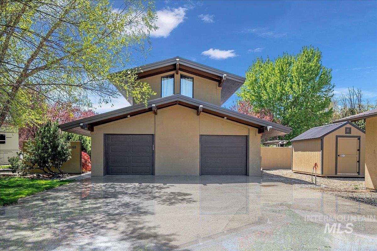 101 / 103 Minot Street, Middleton, Idaho 83644, 2 Bedrooms, 1 Bathroom, Residential Income For Sale, Price $1,097,000,MLS 98944905