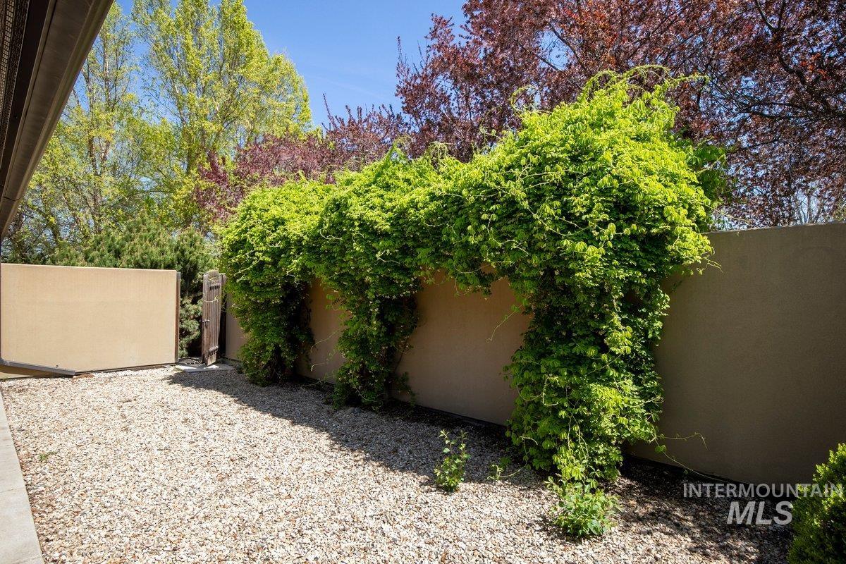 101 / 103 Minot Street, Middleton, Idaho 83644, 2 Bedrooms, 1 Bathroom, Residential Income For Sale, Price $1,097,000,MLS 98944905