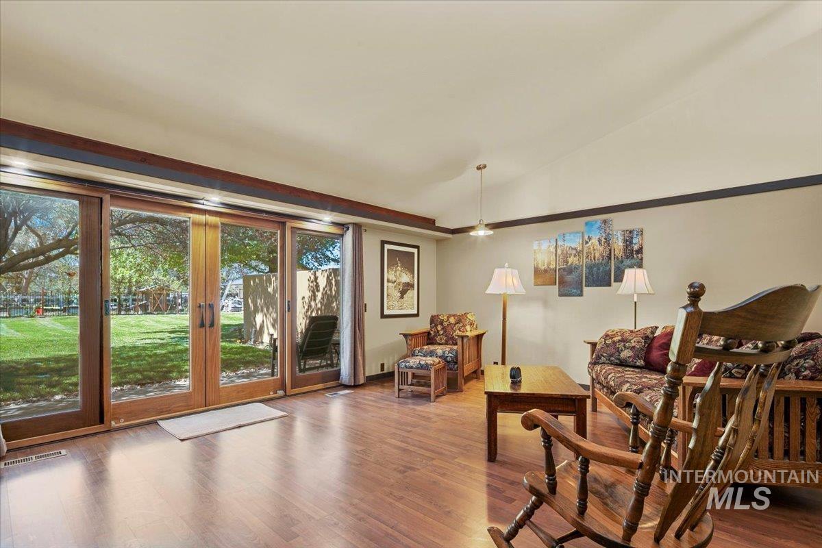 101 / 103 Minot Street, Middleton, Idaho 83644, 2 Bedrooms, 1 Bathroom, Residential Income For Sale, Price $1,097,000,MLS 98944905