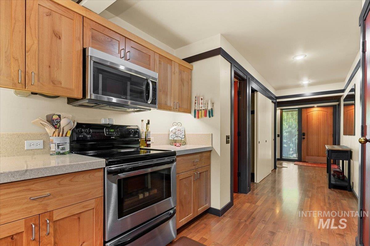 101 / 103 Minot Street, Middleton, Idaho 83644, 2 Bedrooms, 1 Bathroom, Residential Income For Sale, Price $1,097,000,MLS 98944905