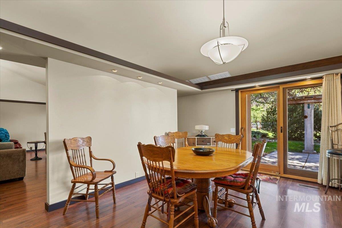 101 / 103 Minot Street, Middleton, Idaho 83644, 2 Bedrooms, 1 Bathroom, Residential Income For Sale, Price $1,097,000,MLS 98944905