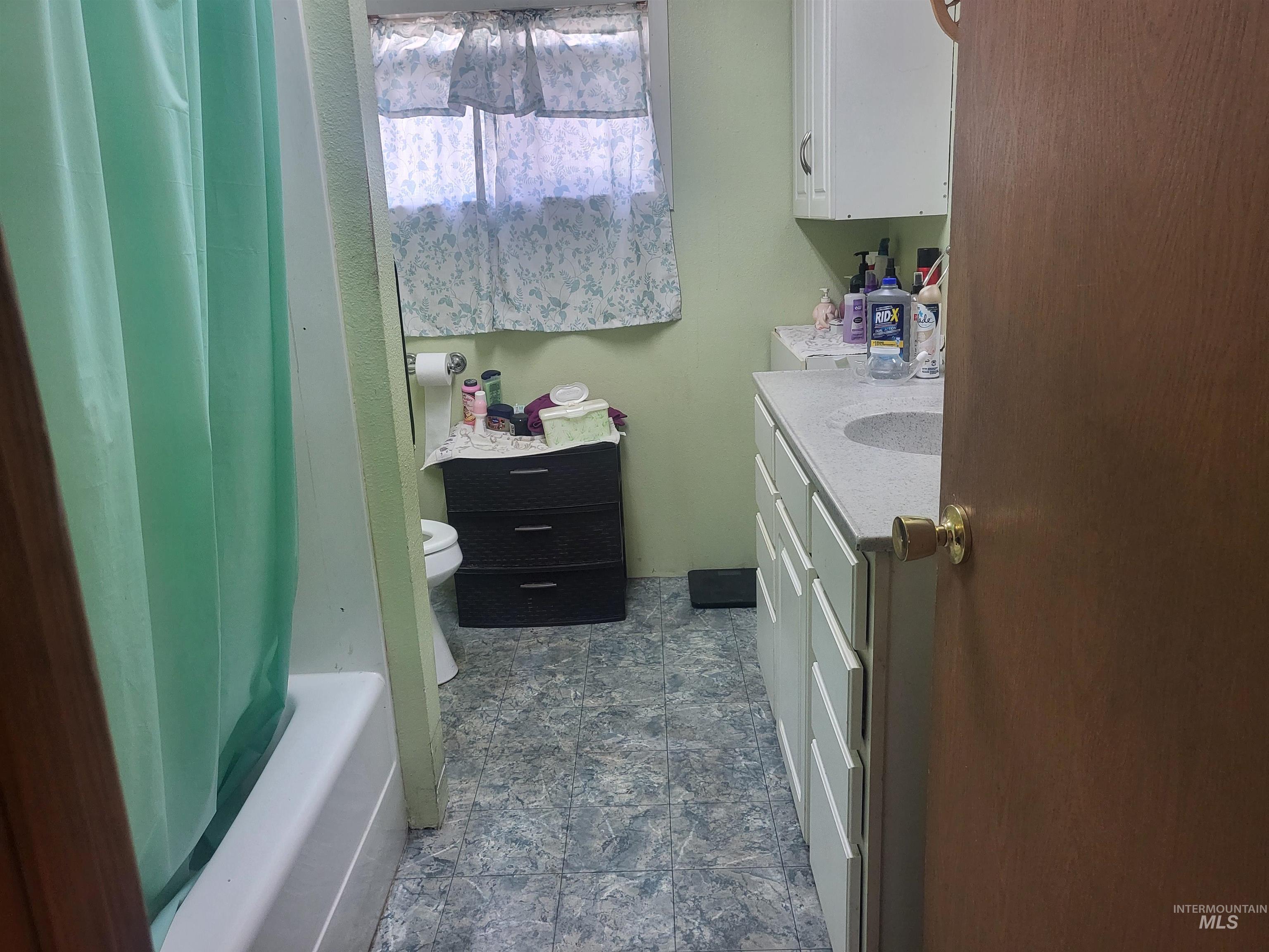 187 Adams Grade, Kamiah, Idaho 83856, 3 Bedrooms, 1 Bathroom, Residential For Sale, Price $315,000,MLS 98944951