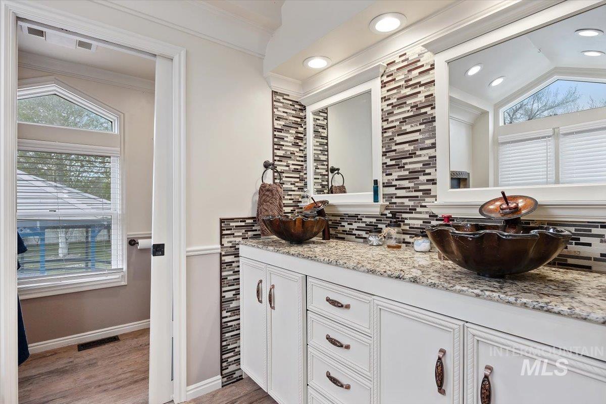 1021 I St, Rupert, Idaho 83350, 4 Bedrooms, 4 Bathrooms, Residential For Sale, Price $418,500, 98944977