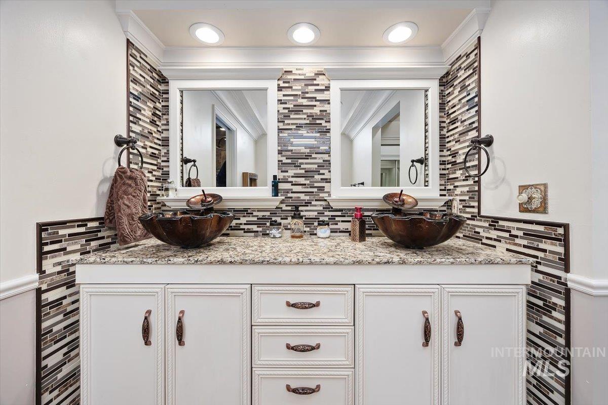 1021 I St, Rupert, Idaho 83350, 4 Bedrooms, 4 Bathrooms, Residential For Sale, Price $418,500, 98944977