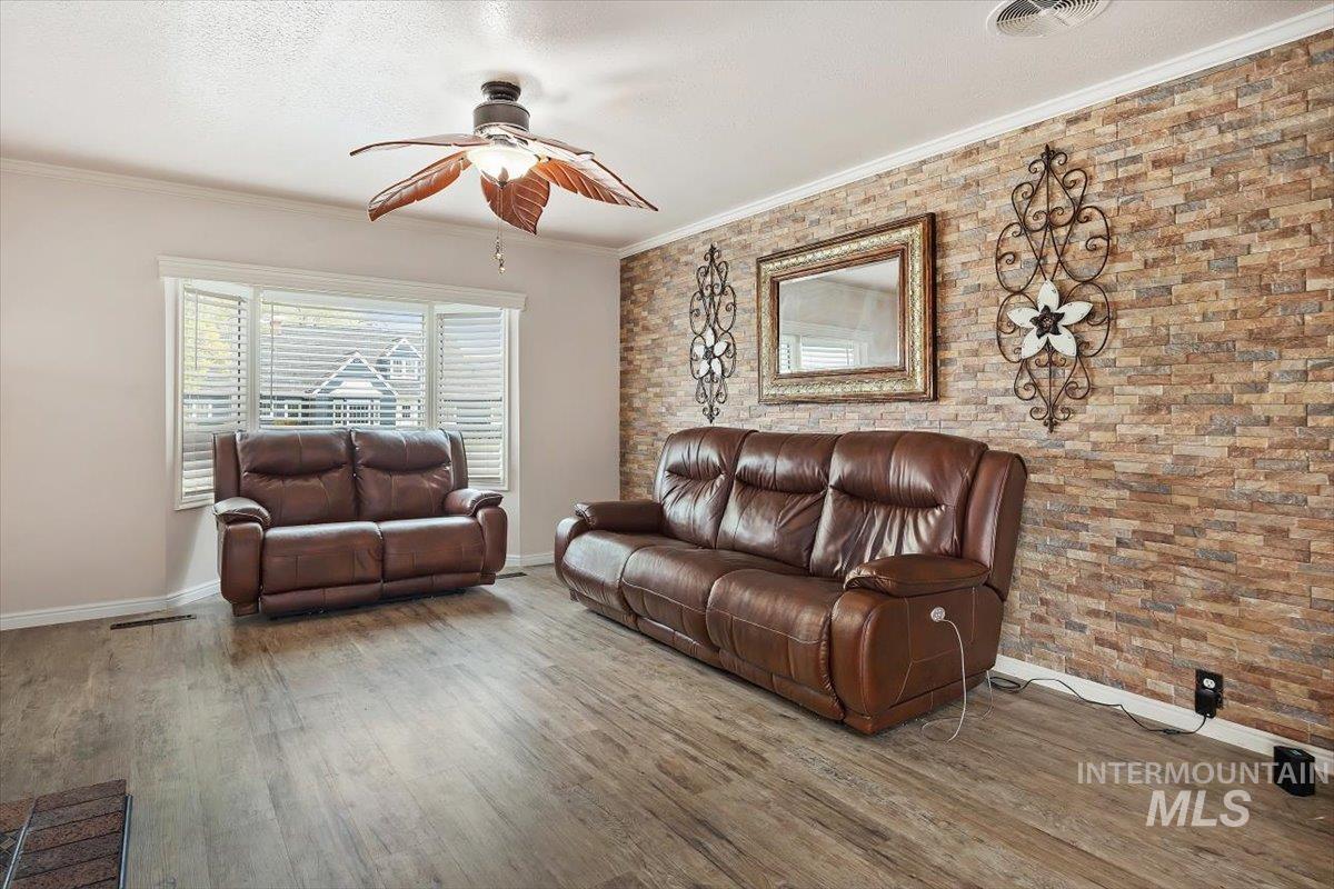 1021 I St, Rupert, Idaho 83350, 4 Bedrooms, 4 Bathrooms, Residential For Sale, Price $418,500, 98944977