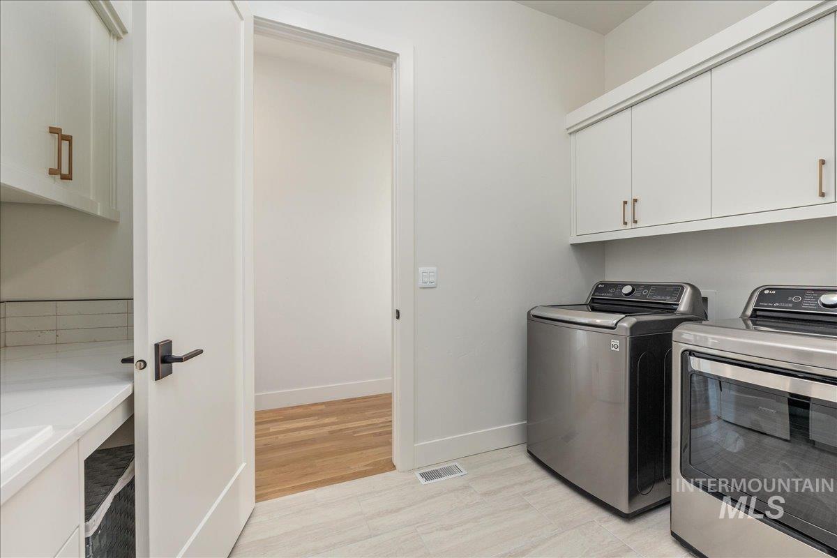 2391 S Trapper Place, Boise, Idaho 83716, 3 Bedrooms, 2.5 Bathrooms, Residential For Sale, Price $1,575,000, 98945062