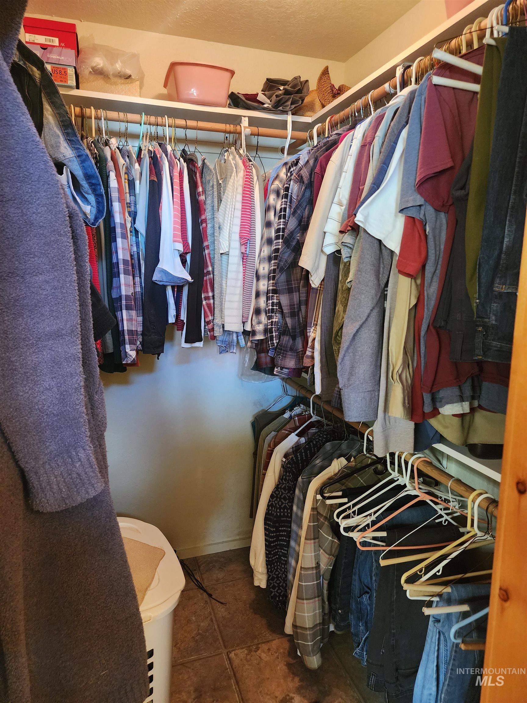 1073 Doumecq Road, White Bird, Idaho 83554, 3 Bedrooms, 2.5 Bathrooms, Residential For Sale, Price $649,000, 98945157