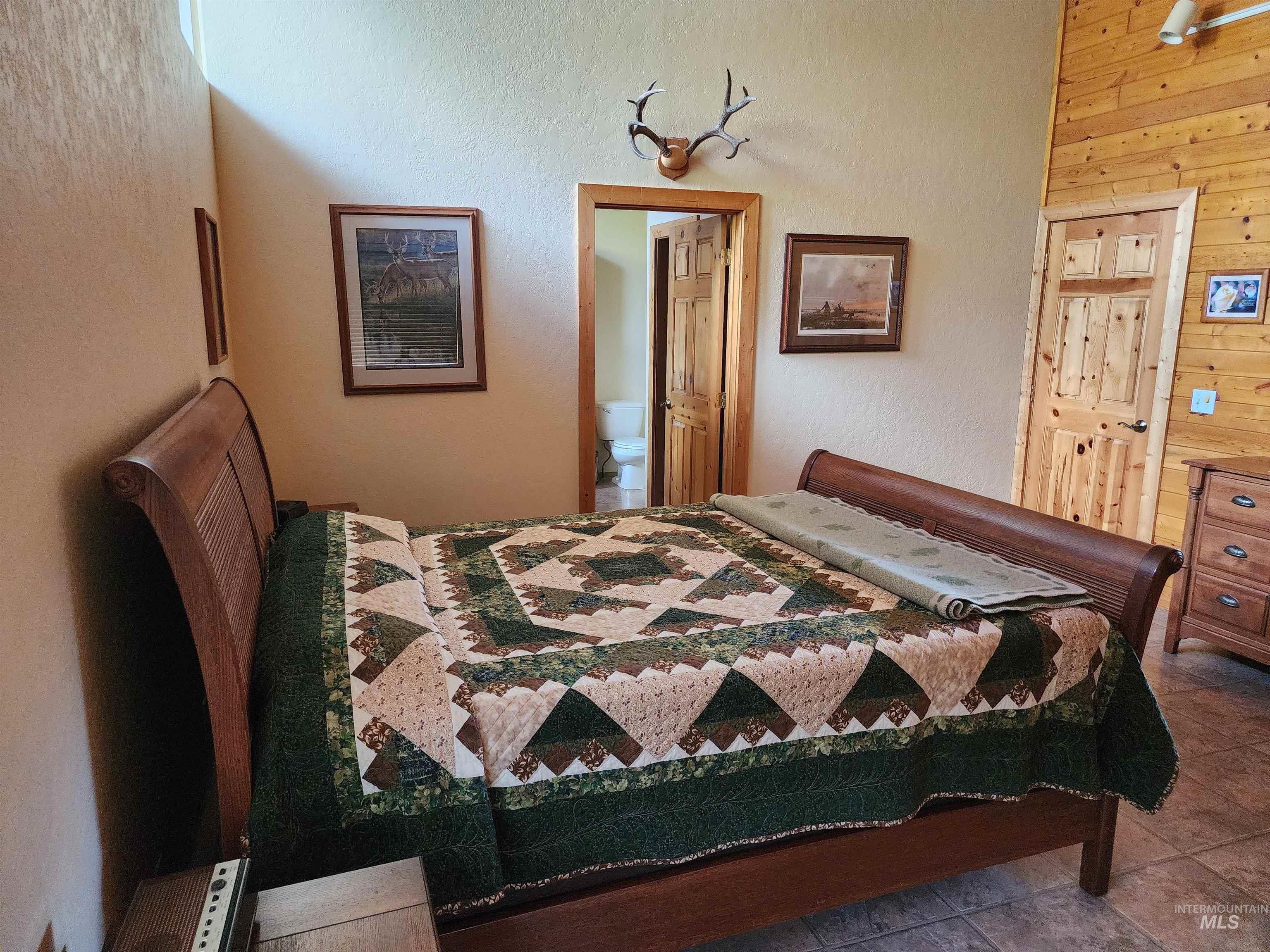 1073 Doumecq Road, White Bird, Idaho 83554, 3 Bedrooms, 2.5 Bathrooms, Residential For Sale, Price $649,000, 98945157