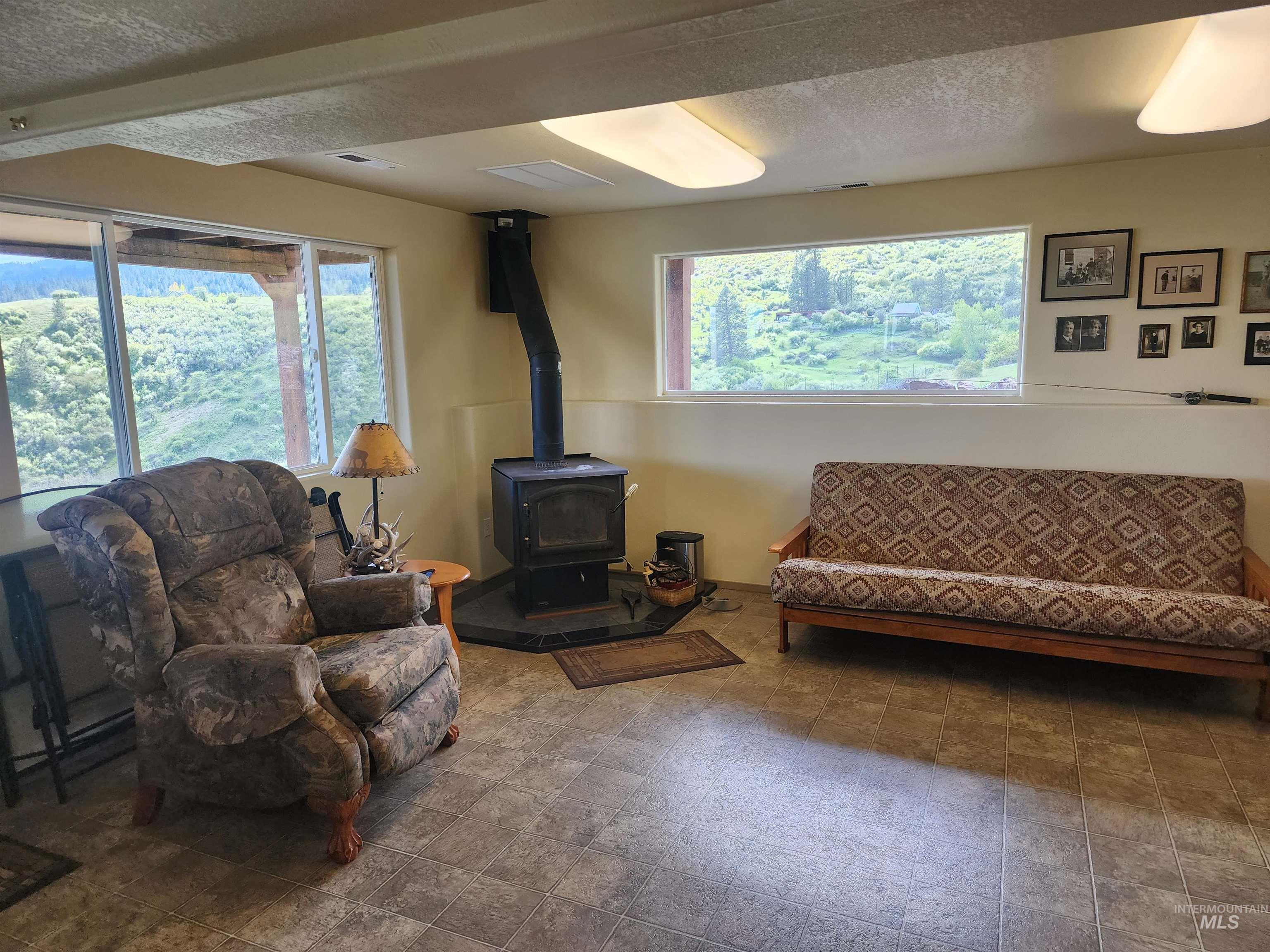 1073 Doumecq Road, White Bird, Idaho 83554, 3 Bedrooms, 2.5 Bathrooms, Residential For Sale, Price $649,000, 98945157