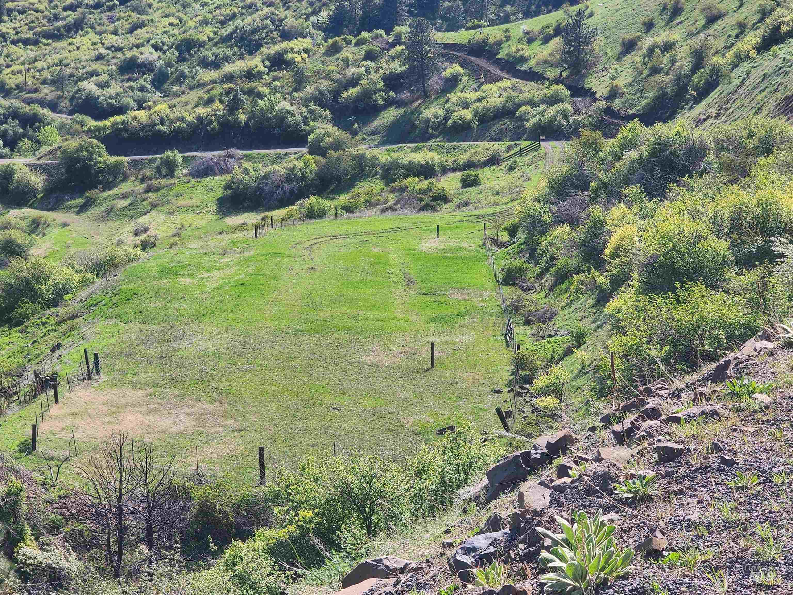 1073 Doumecq Road, White Bird, Idaho 83554, 3 Bedrooms, 2.5 Bathrooms, Residential For Sale, Price $649,000, 98945157