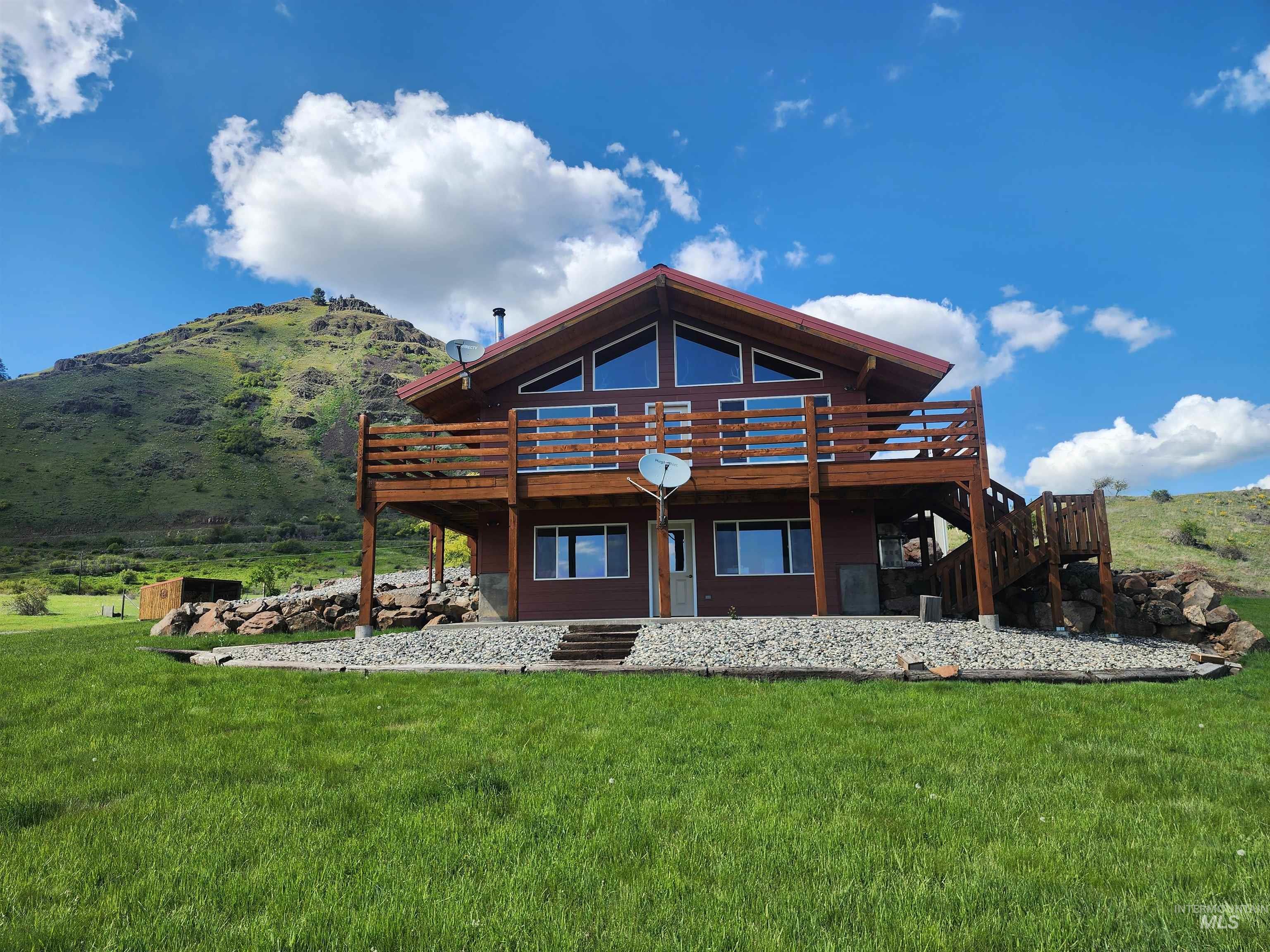 1073 Doumecq Road, White Bird, Idaho 83554, 3 Bedrooms, 2.5 Bathrooms, Residential For Sale, Price $649,000, 98945157