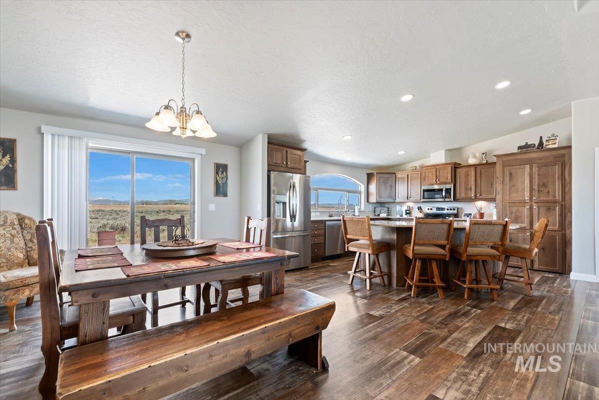 14000 E Double Tapp, Boise, Idaho 83716, 4 Bedrooms, 2 Bathrooms, Residential For Sale, Price $2,950,000, 98945177