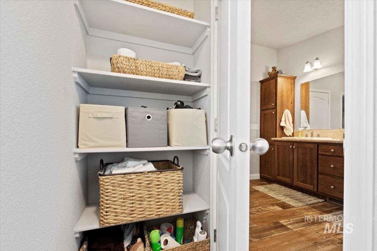 14000 E Double Tapp, Boise, Idaho 83716, 4 Bedrooms, 2 Bathrooms, Residential For Sale, Price $2,950,000, 98945177