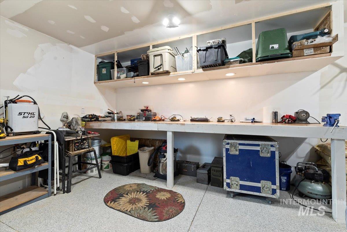 14000 E Double Tapp, Boise, Idaho 83716, 4 Bedrooms, 2 Bathrooms, Residential For Sale, Price $2,950,000, 98945177