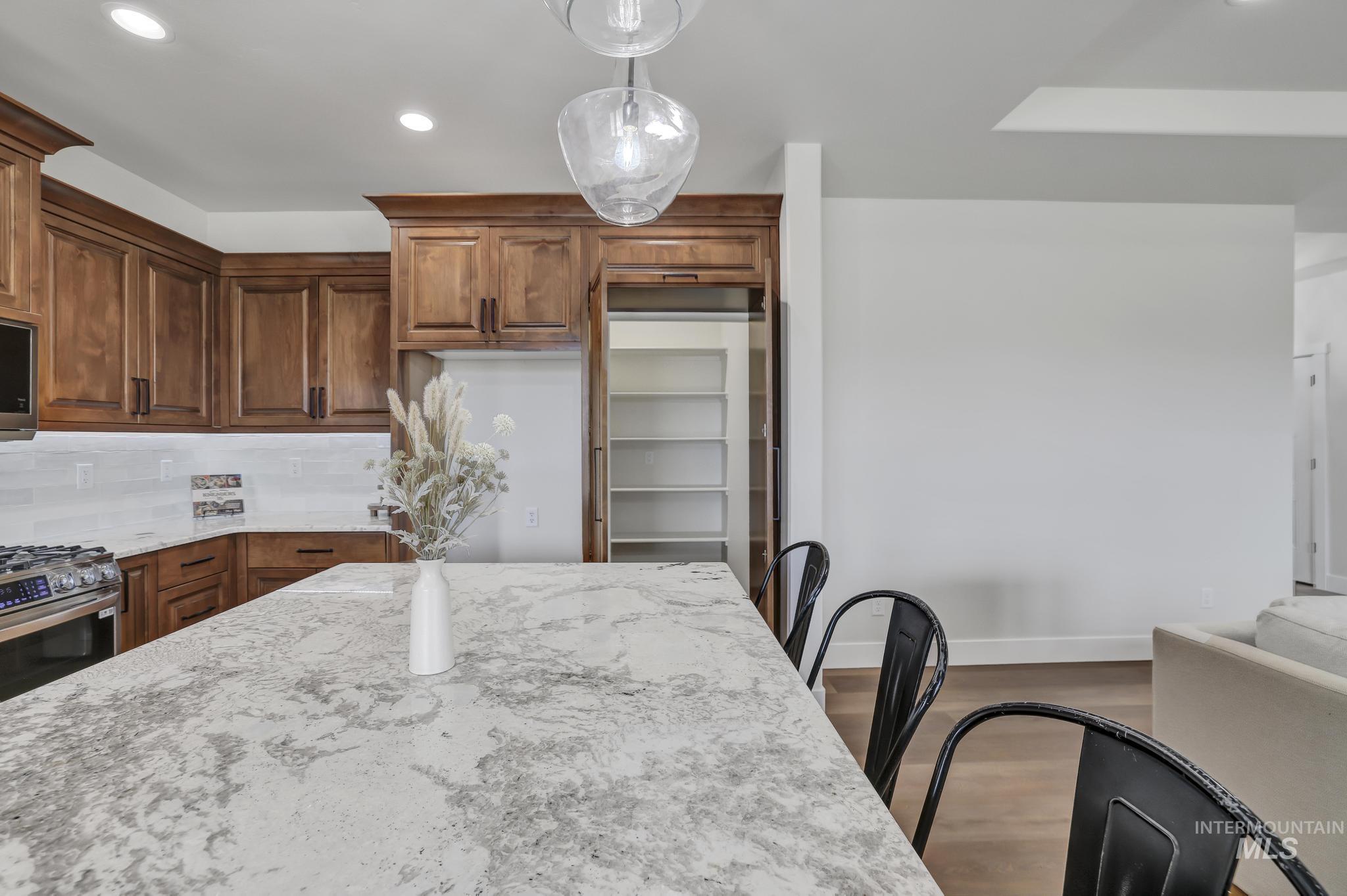 3675 E 3711 N, Kimberly, Idaho 83341, 4 Bedrooms, 3 Bathrooms, Residential For Sale, Price $689,000,MLS 98945203