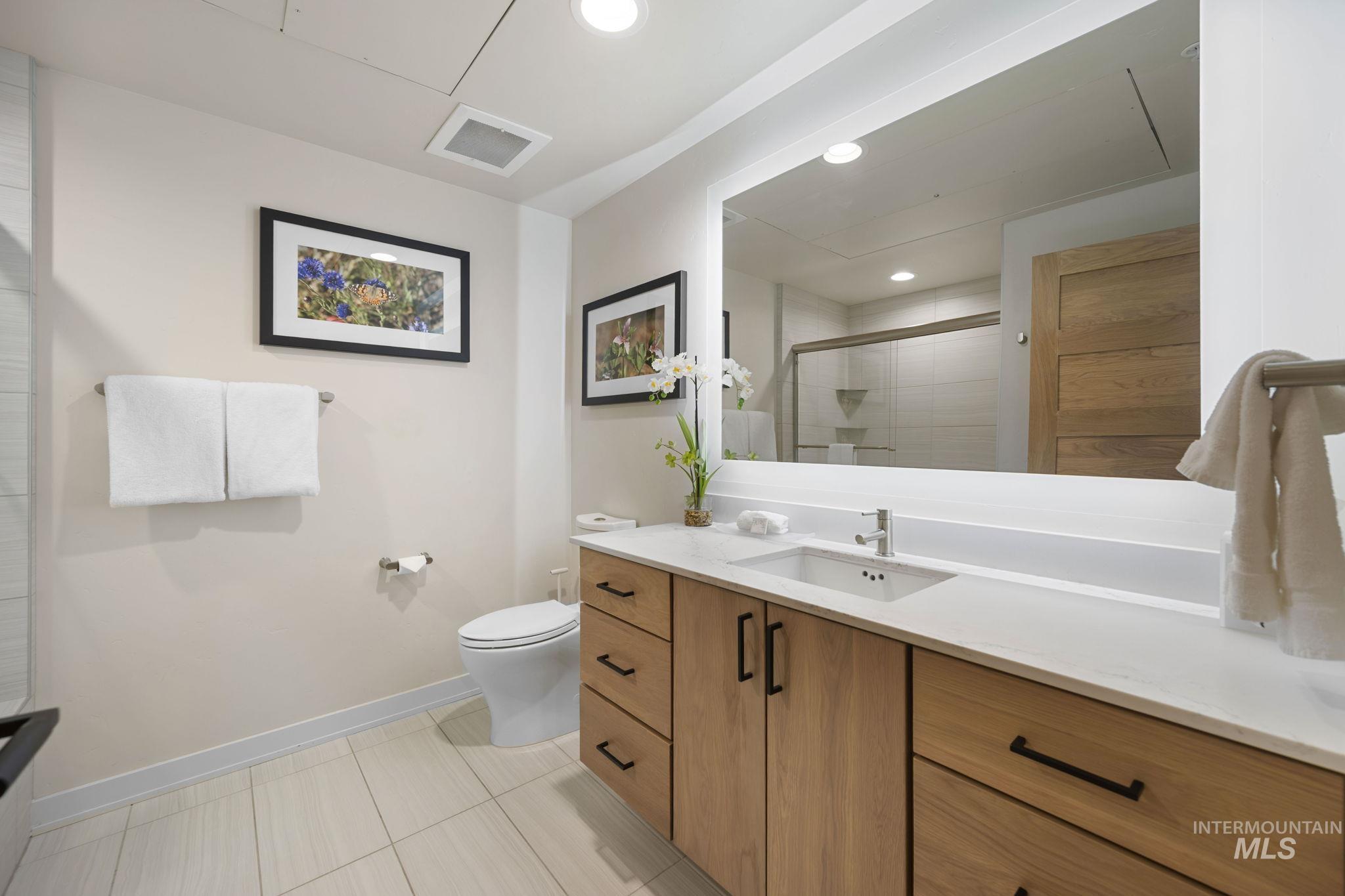 780 Village Drive, Donnelly, Idaho 83615, 1 Bedroom, 1 Bathroom, Residential For Sale, Price $599,000,MLS 98945241