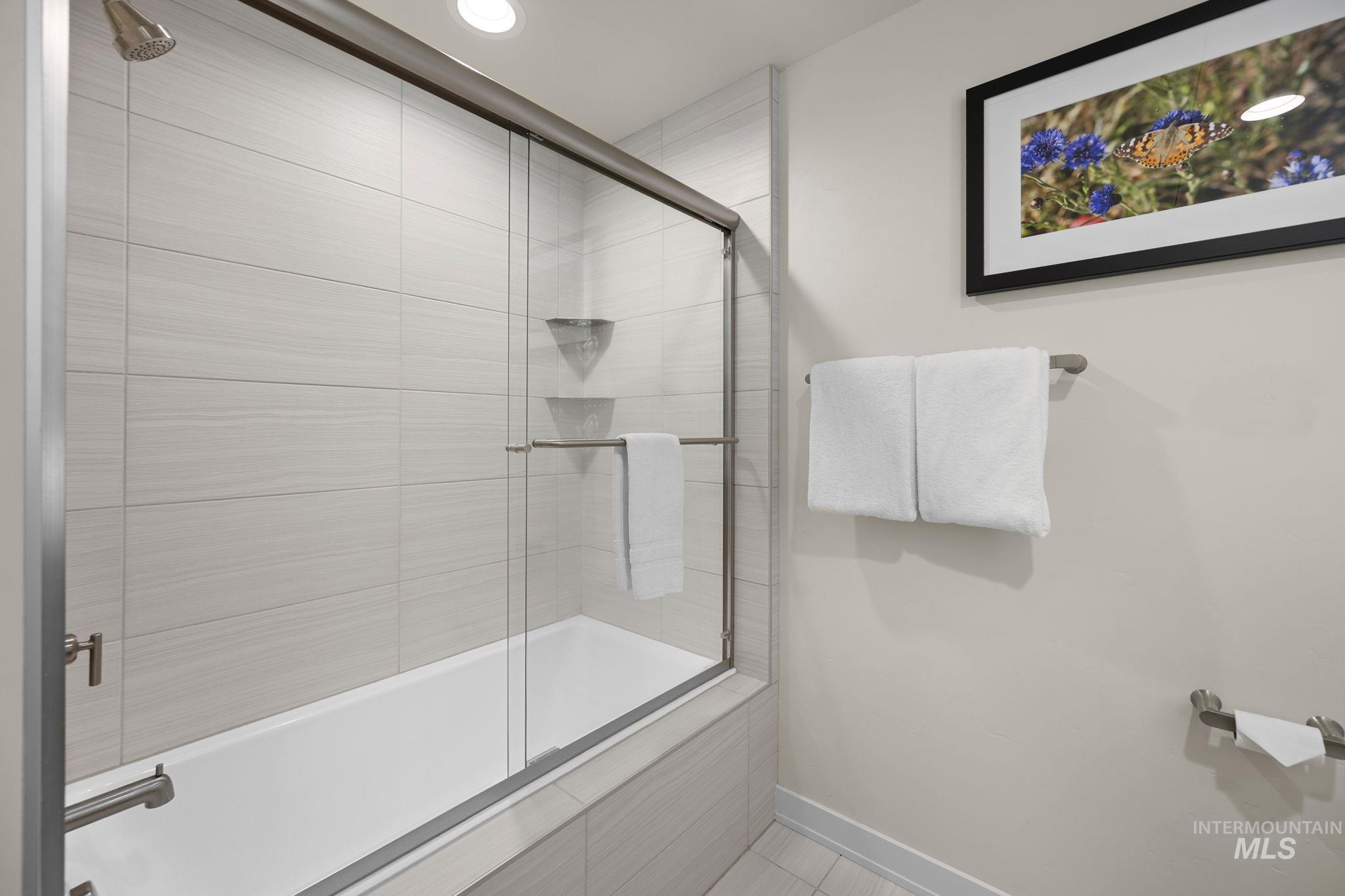 780 Village Drive, Donnelly, Idaho 83615, 1 Bedroom, 1 Bathroom, Residential For Sale, Price $599,000,MLS 98945241