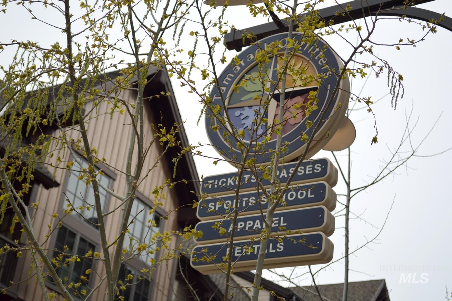 780 Village Drive, Donnelly, Idaho 83615, 1 Bedroom, 1 Bathroom, Residential For Sale, Price $599,000,MLS 98945241