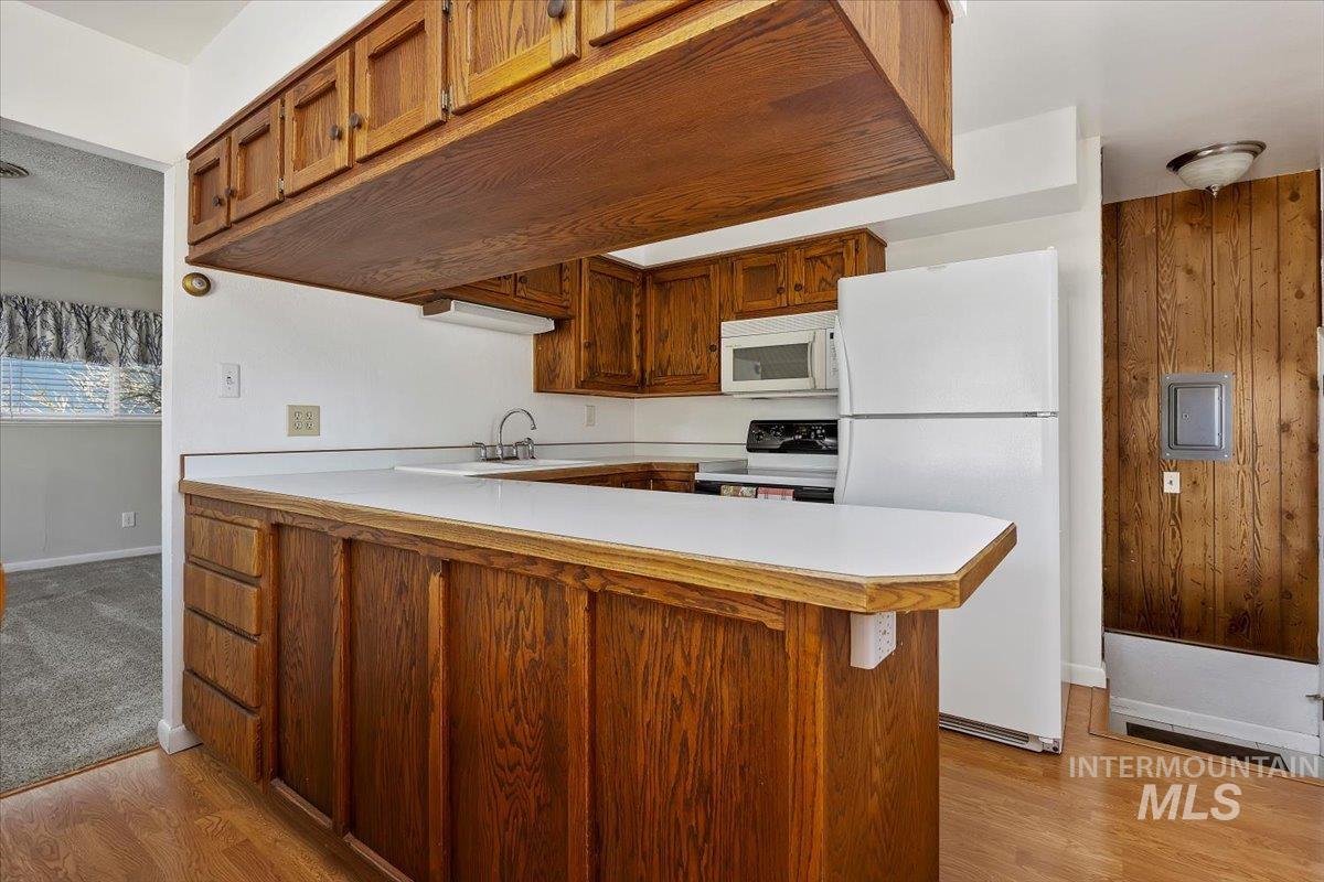 371 DuBois, Twin Falls, Idaho 83301, 5 Bedrooms, 1 Bathroom, Residential For Sale, Price $334,000, 98945252