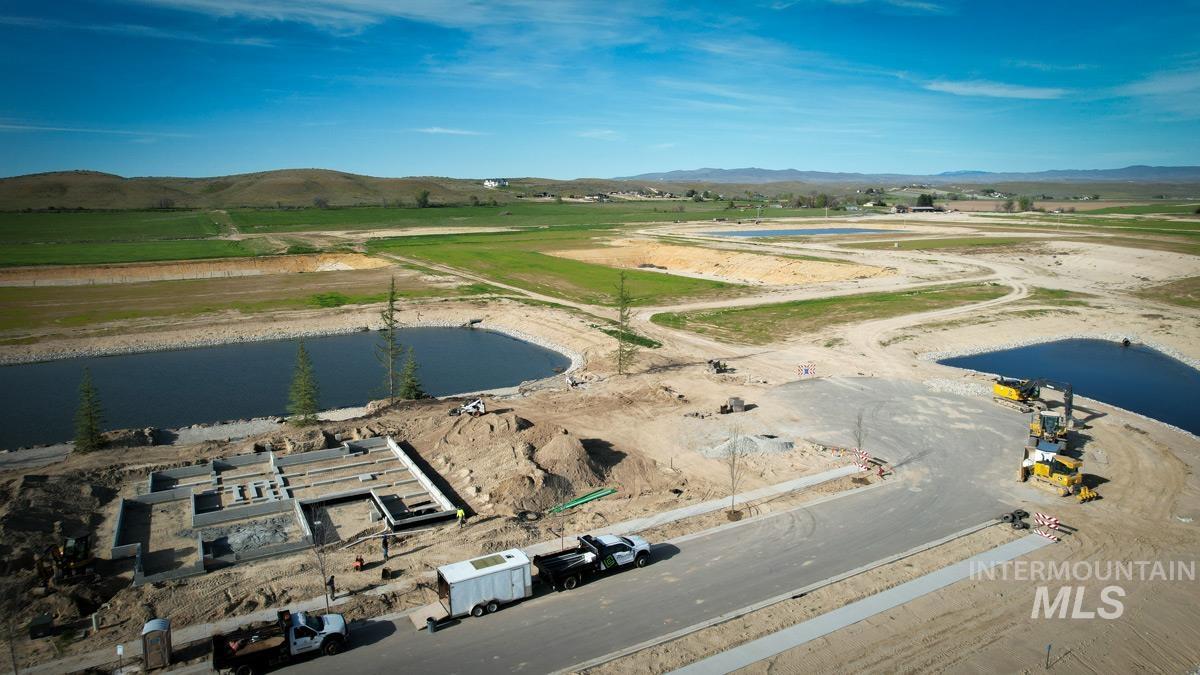 7600 W Windhurst Ave., Eagle, Idaho 83616, 4 Bedrooms, 4.5 Bathrooms, Residential For Sale, Price $2,550,000,MLS 98945273