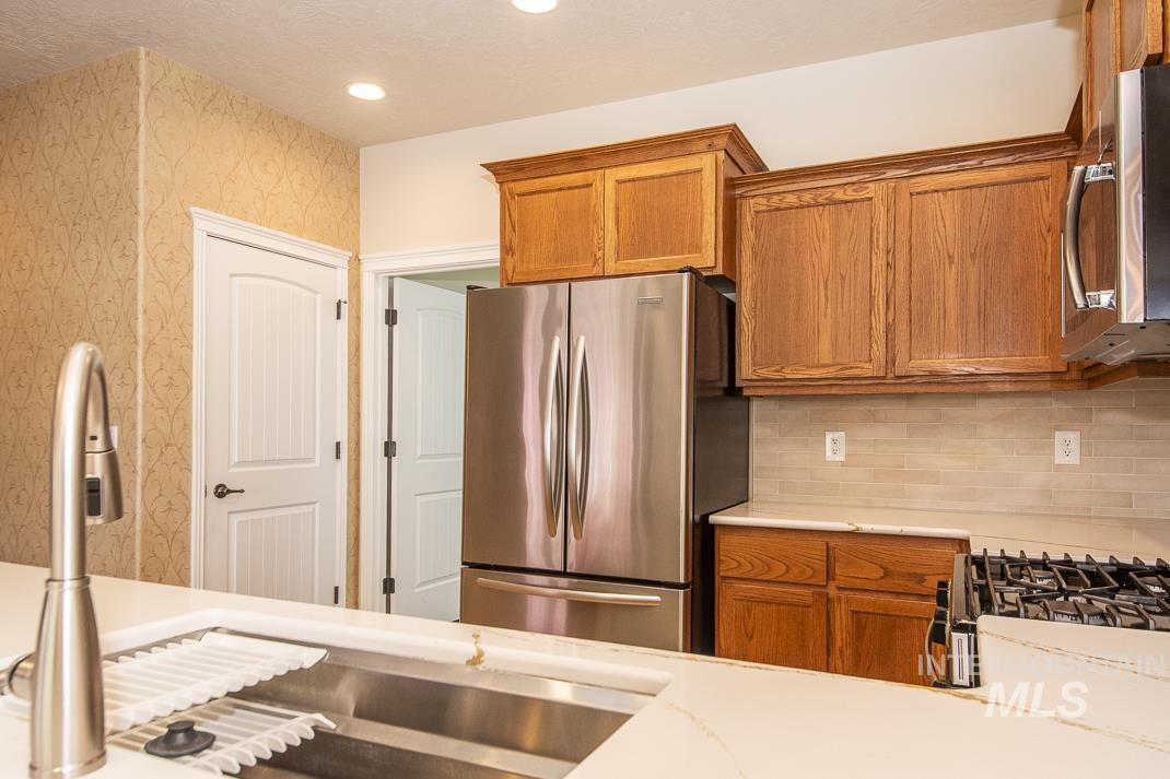 325 S Whisperwood Way, Boise, Idaho 83709, 3 Bedrooms, 2 Bathrooms, Residential For Sale, Price $449,000, 98945288