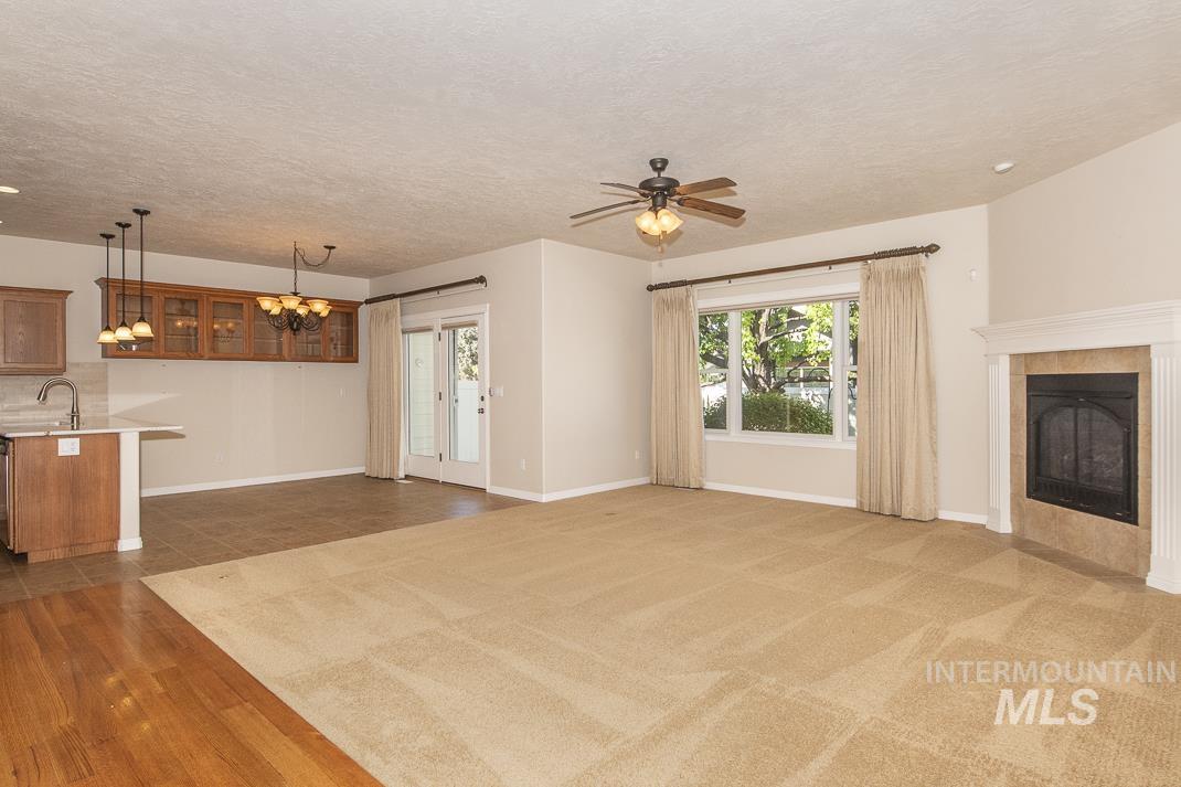 325 S Whisperwood Way, Boise, Idaho 83709, 3 Bedrooms, 2 Bathrooms, Residential For Sale, Price $449,000, 98945288