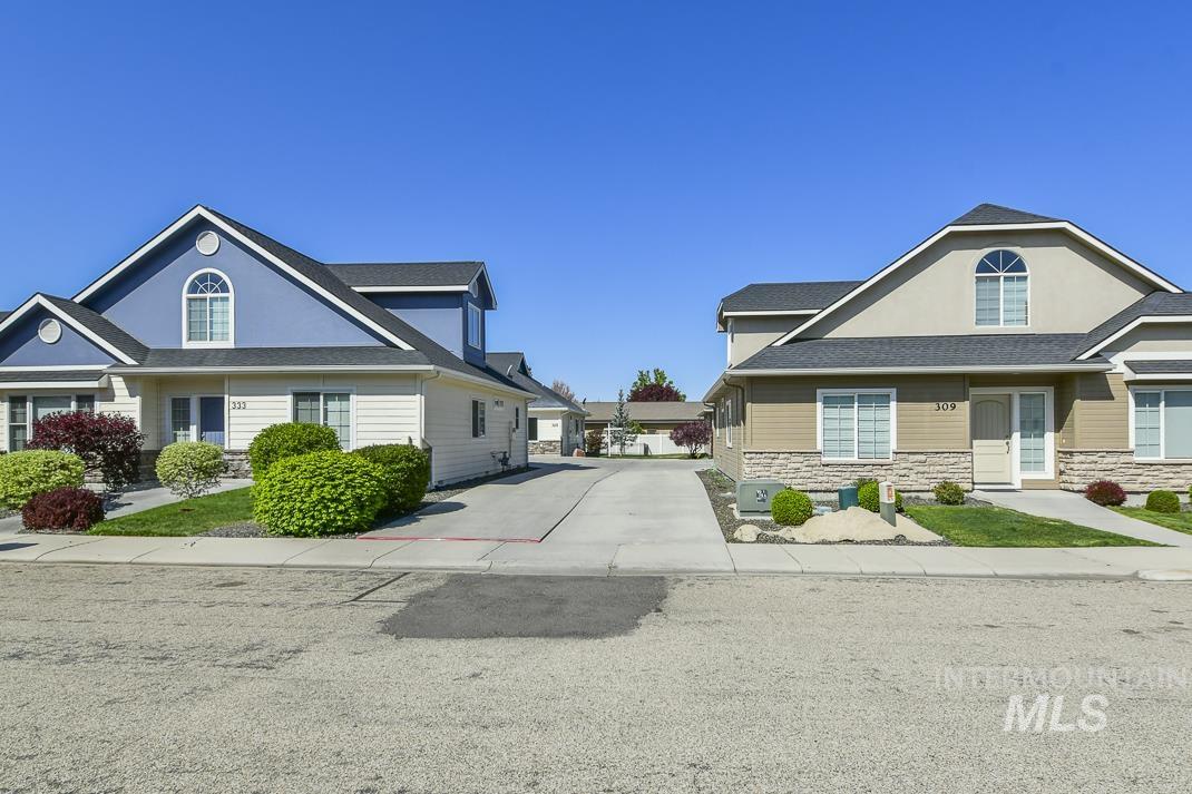 325 S Whisperwood Way, Boise, Idaho 83709, 3 Bedrooms, 2 Bathrooms, Residential For Sale, Price $449,000, 98945288