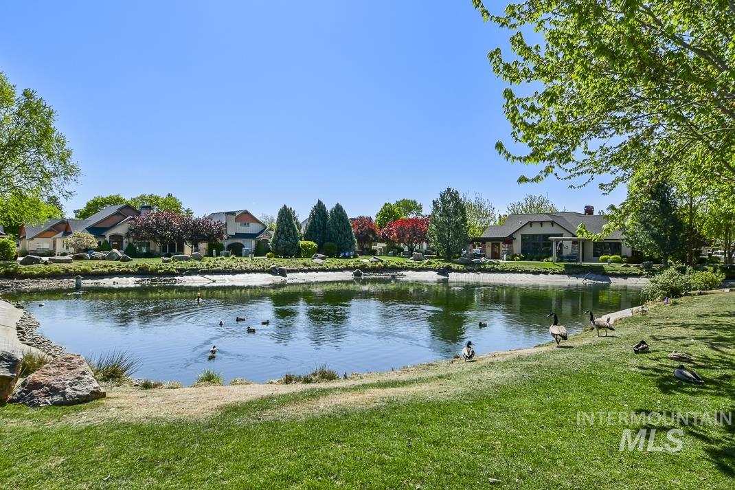 325 S Whisperwood Way, Boise, Idaho 83709, 3 Bedrooms, 2 Bathrooms, Residential For Sale, Price $449,000, 98945288