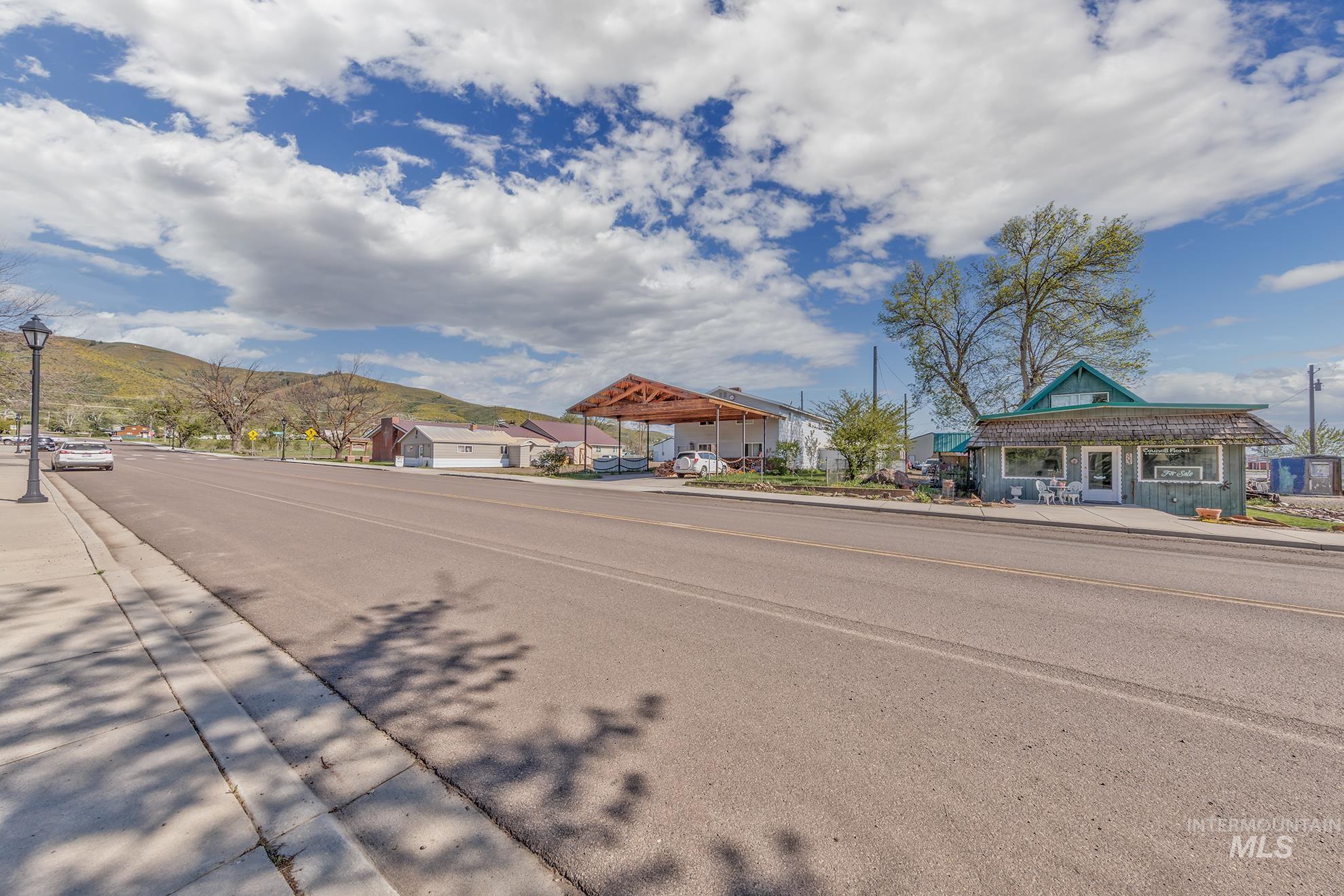 303 Illinois Ave, Council, Idaho 83612, Business/Commercial For Sale, Price $289,000, 98945348