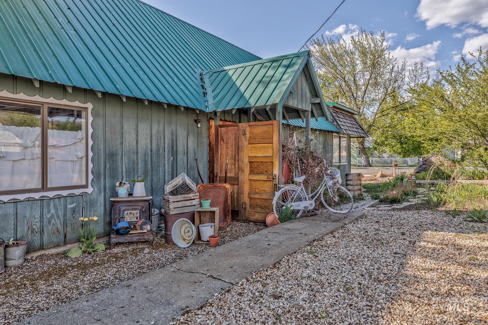 303 Illinois Ave, Council, Idaho 83612, Business/Commercial For Sale, Price $289,000, 98945348