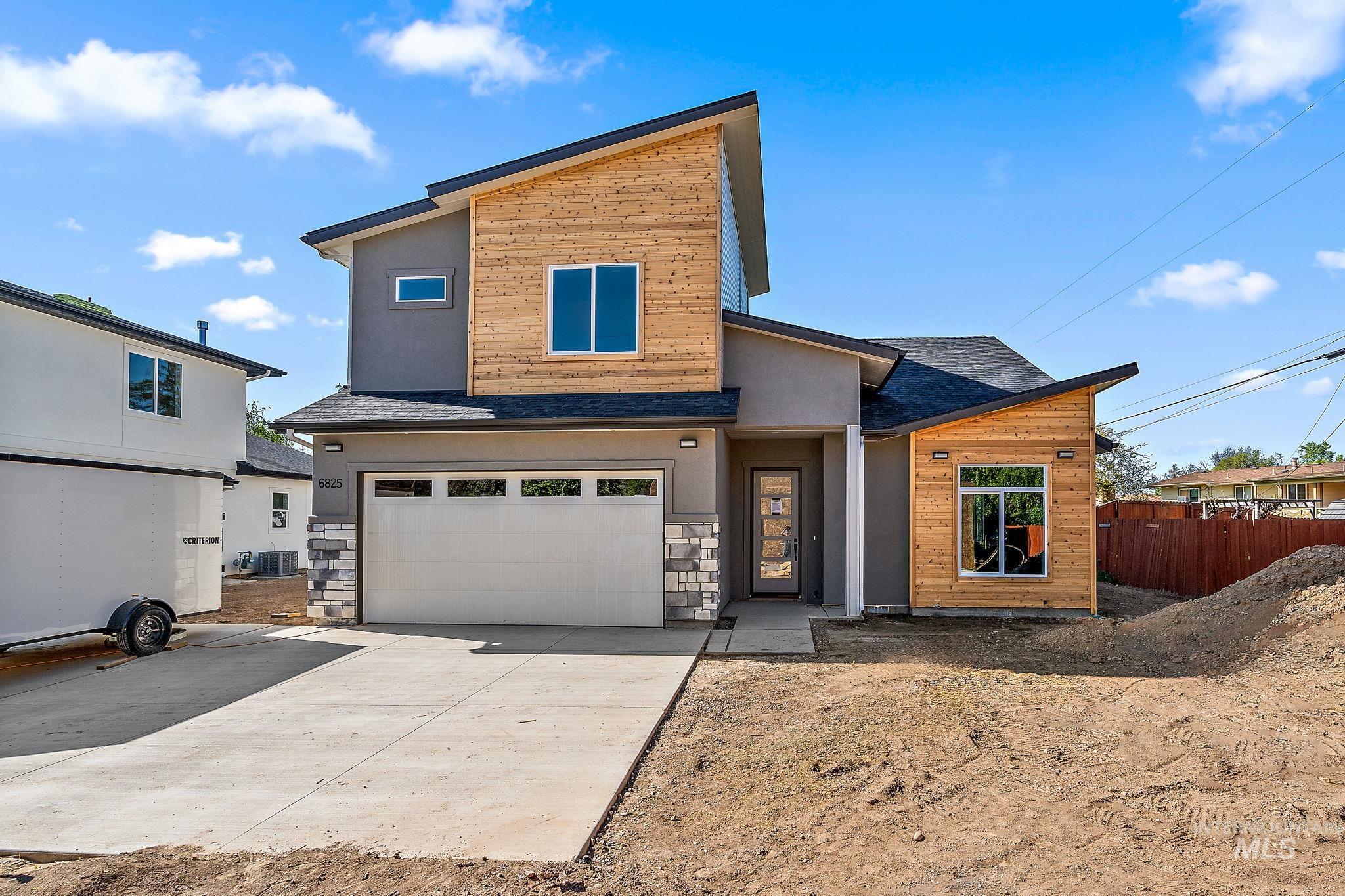 6825 W Ustick, Boise, Idaho 83704, 3 Bedrooms, 2.5 Bathrooms, Residential For Sale, Price $599,900,MLS 98945349