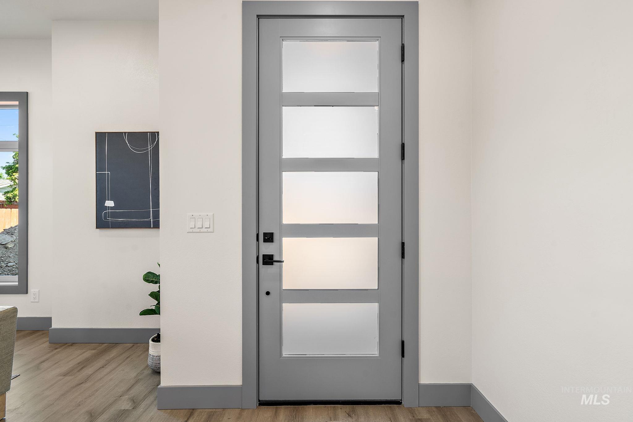 6825 W Ustick, Boise, Idaho 83704, 3 Bedrooms, 2.5 Bathrooms, Residential For Sale, Price $569,000, 98945349