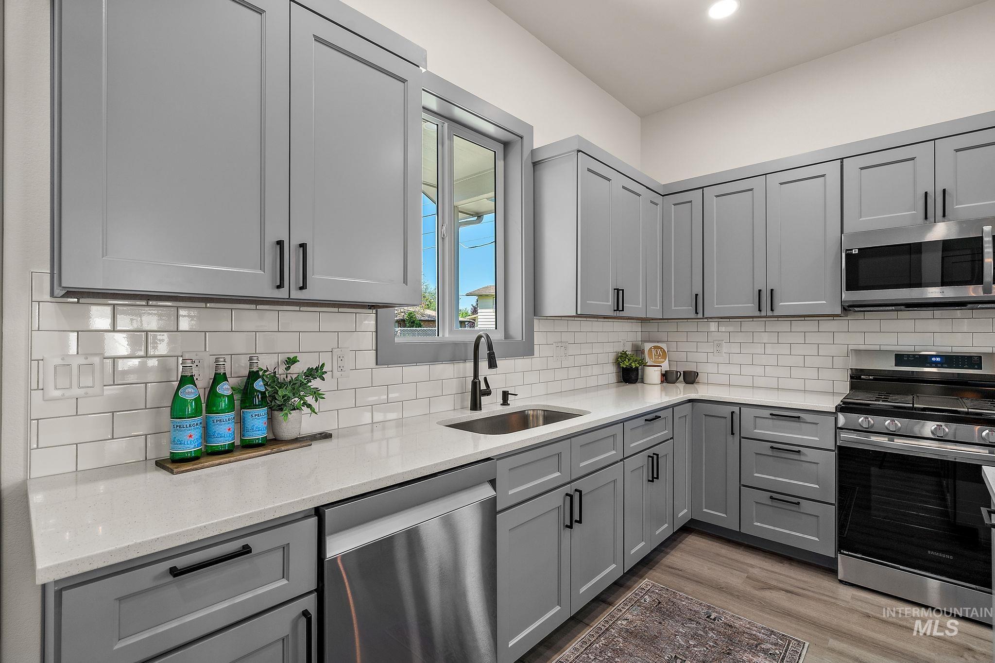 6825 W Ustick, Boise, Idaho 83704, 3 Bedrooms, 2.5 Bathrooms, Residential For Sale, Price $599,900,MLS 98945349