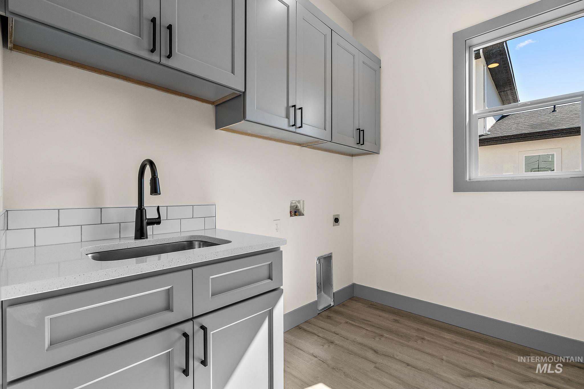 6825 W Ustick, Boise, Idaho 83704, 3 Bedrooms, 2.5 Bathrooms, Residential For Sale, Price $599,900,MLS 98945349