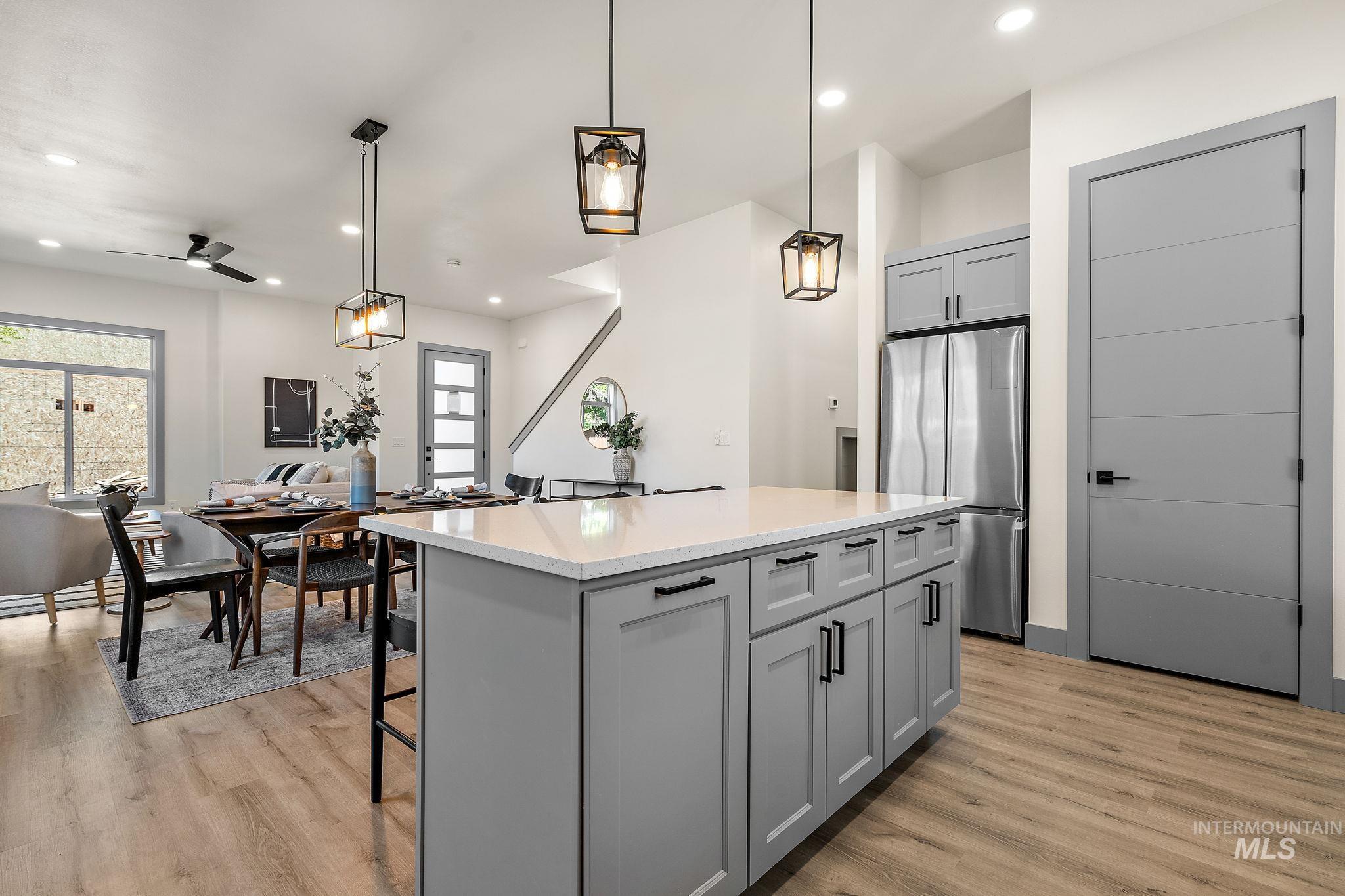 6825 W Ustick, Boise, Idaho 83704, 3 Bedrooms, 2.5 Bathrooms, Residential For Sale, Price $599,900,MLS 98945349