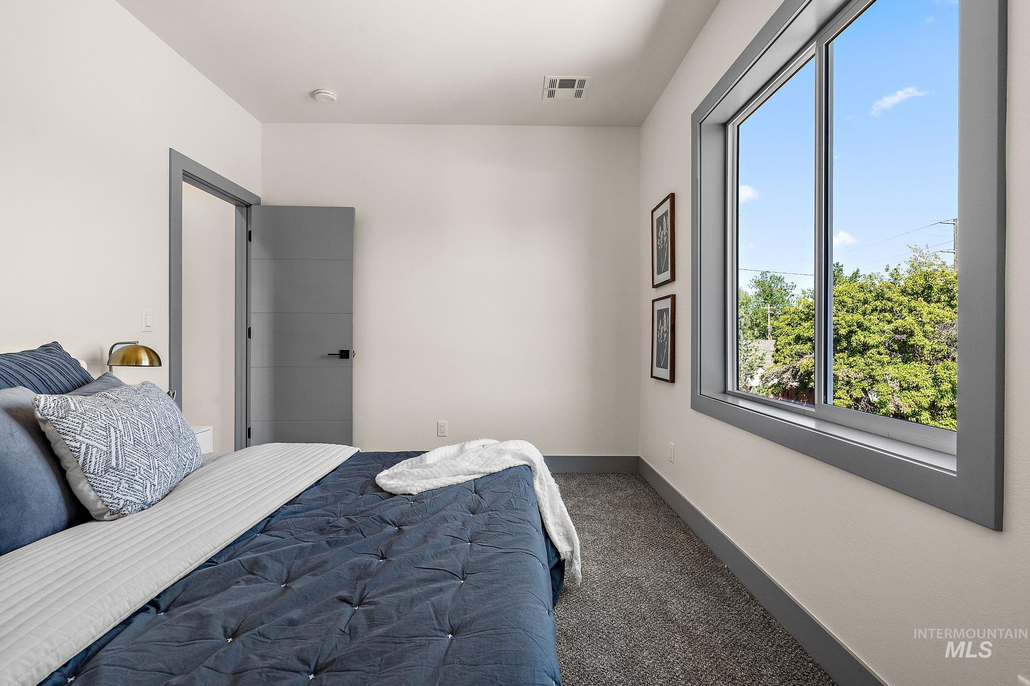 6825 W Ustick, Boise, Idaho 83704, 3 Bedrooms, 2.5 Bathrooms, Residential For Sale, Price $599,900,MLS 98945349