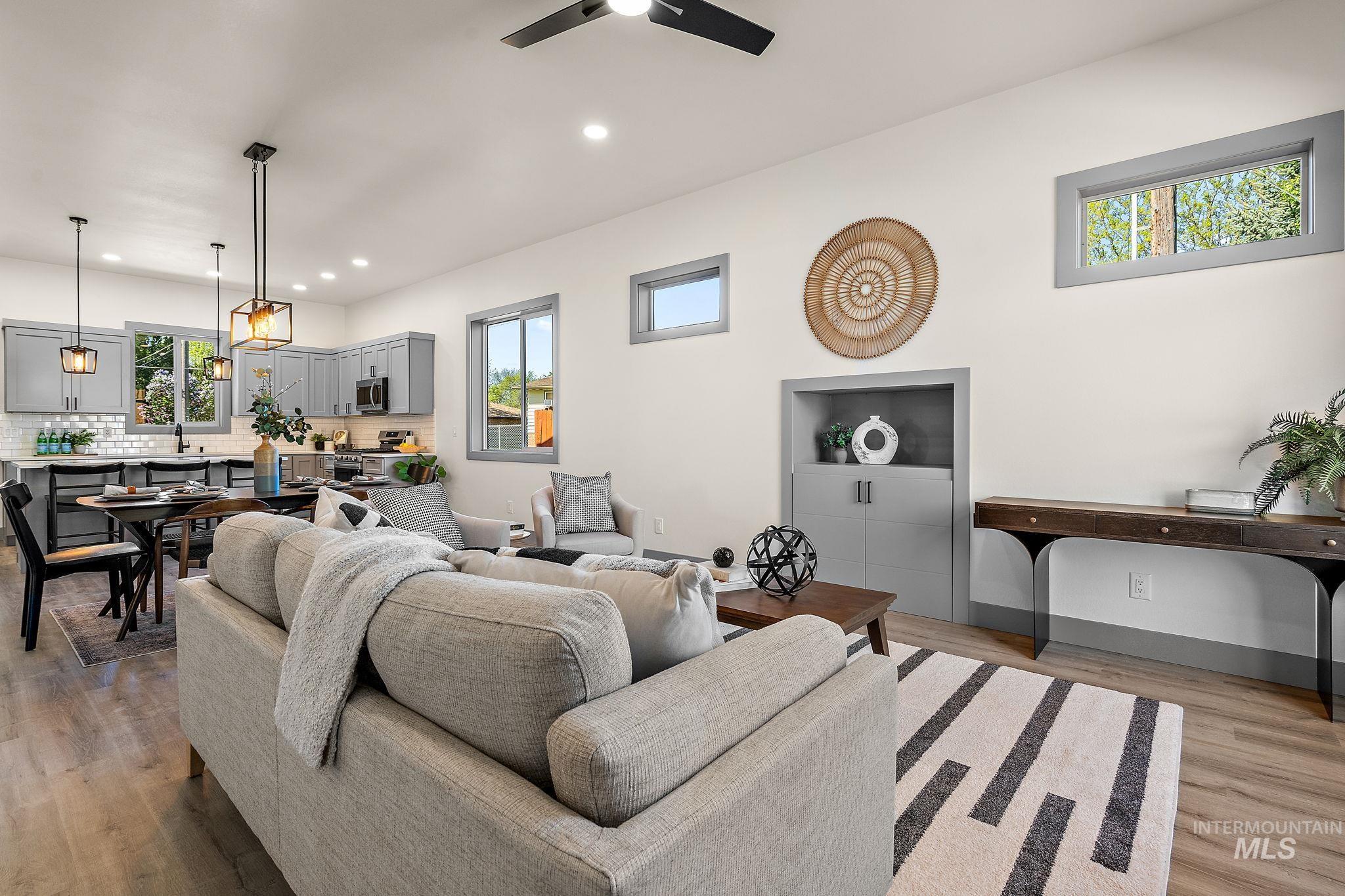 6825 W Ustick, Boise, Idaho 83704, 3 Bedrooms, 2.5 Bathrooms, Residential For Sale, Price $569,000, 98945349