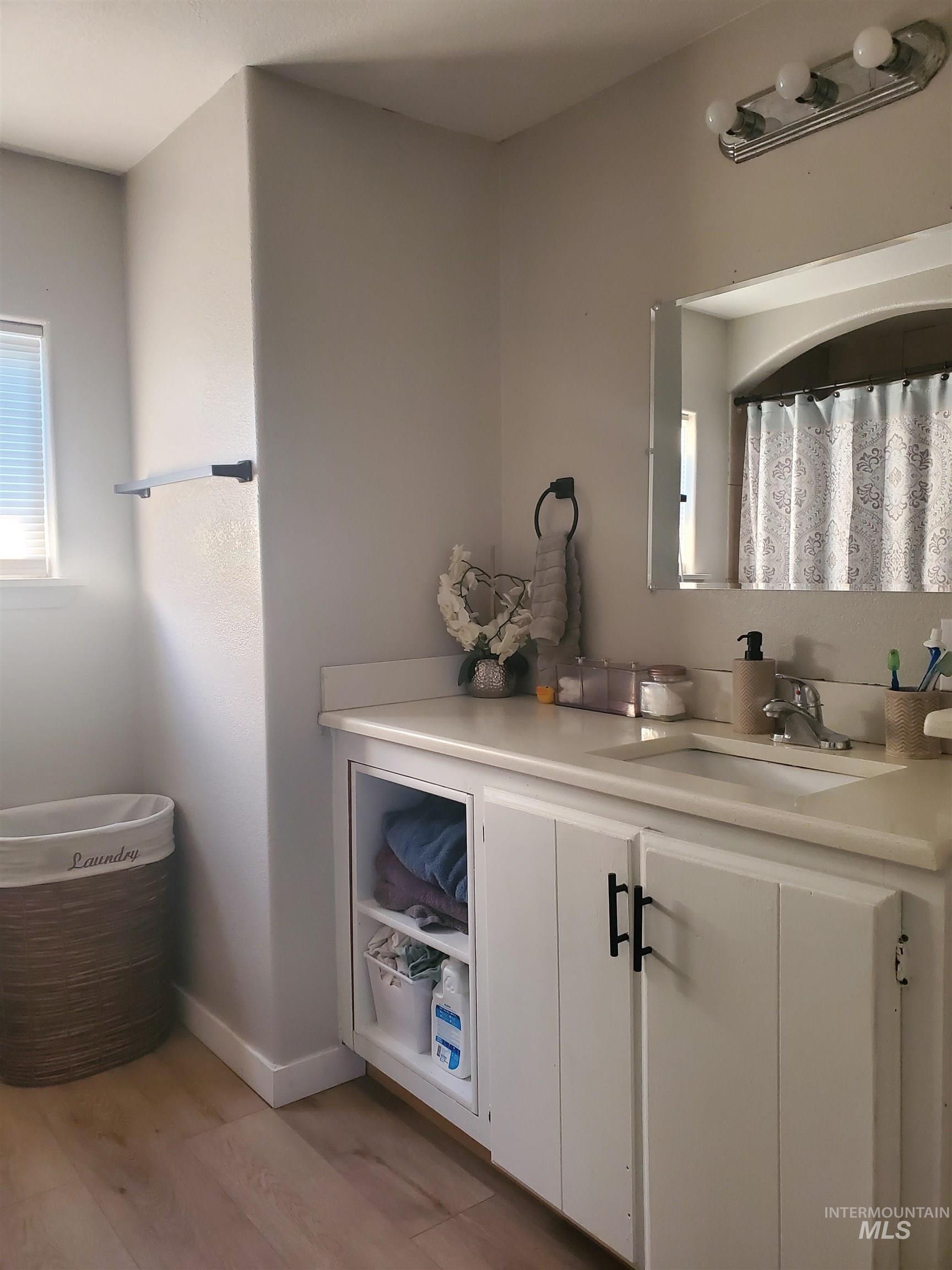 1410 W Flamingo Ave., Nampa, Idaho 83651, 4 Bedrooms, 2 Bathrooms, Residential For Sale, Price $107,990,MLS 98945416