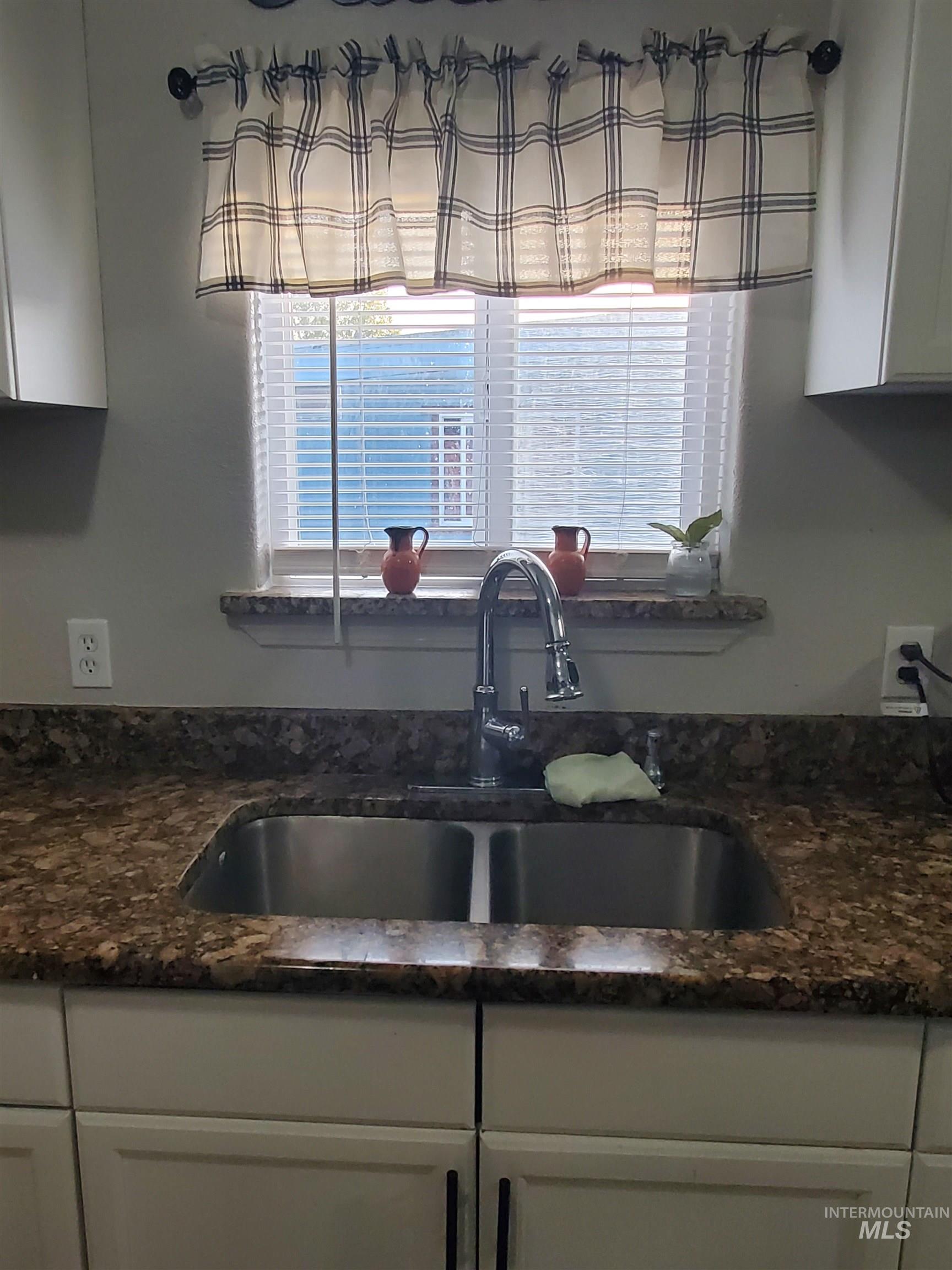 1410 W Flamingo Ave., Nampa, Idaho 83651, 4 Bedrooms, 2 Bathrooms, Residential For Sale, Price $107,990,MLS 98945416