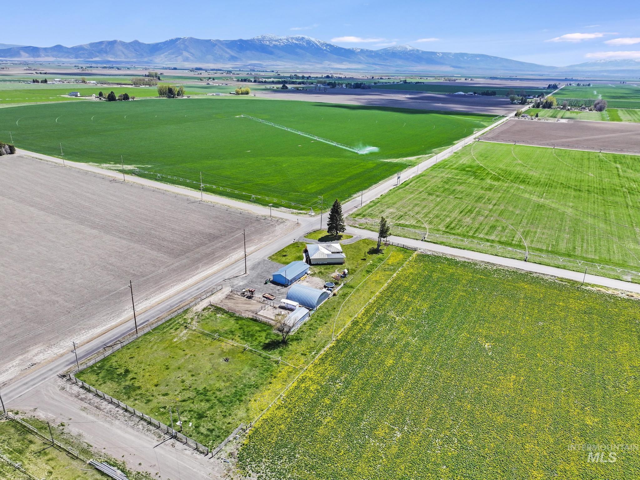 294 S 100 W, Burley, Idaho 83318-0000, 4 Bedrooms, 3 Bathrooms, Residential For Sale, Price $650,000, 98945515
